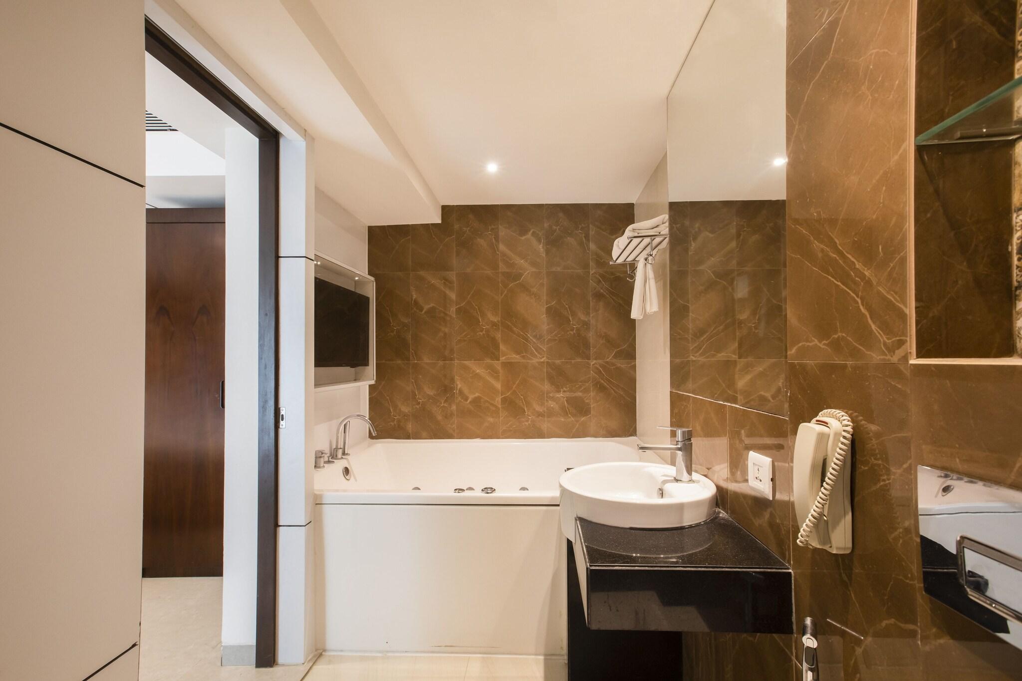 Studio King Size Bed