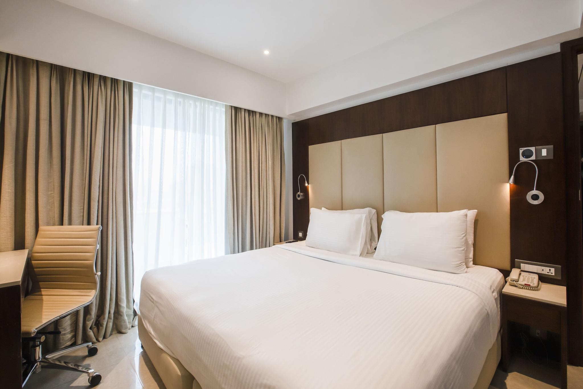 Studio King Size Bed