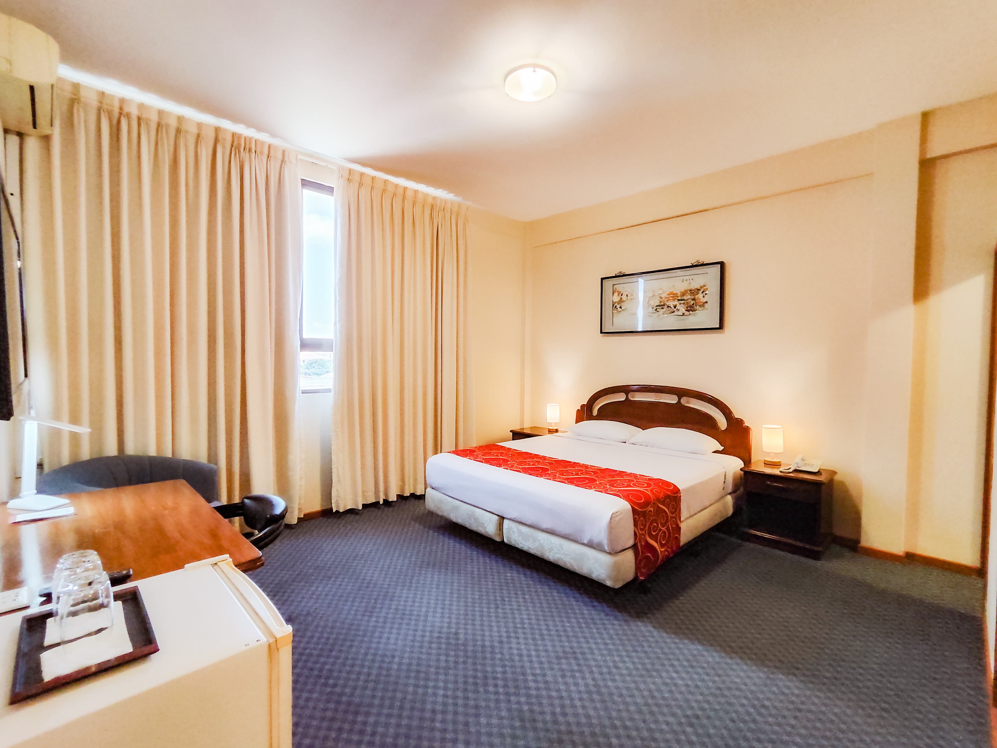 Double Deluxe King Bed