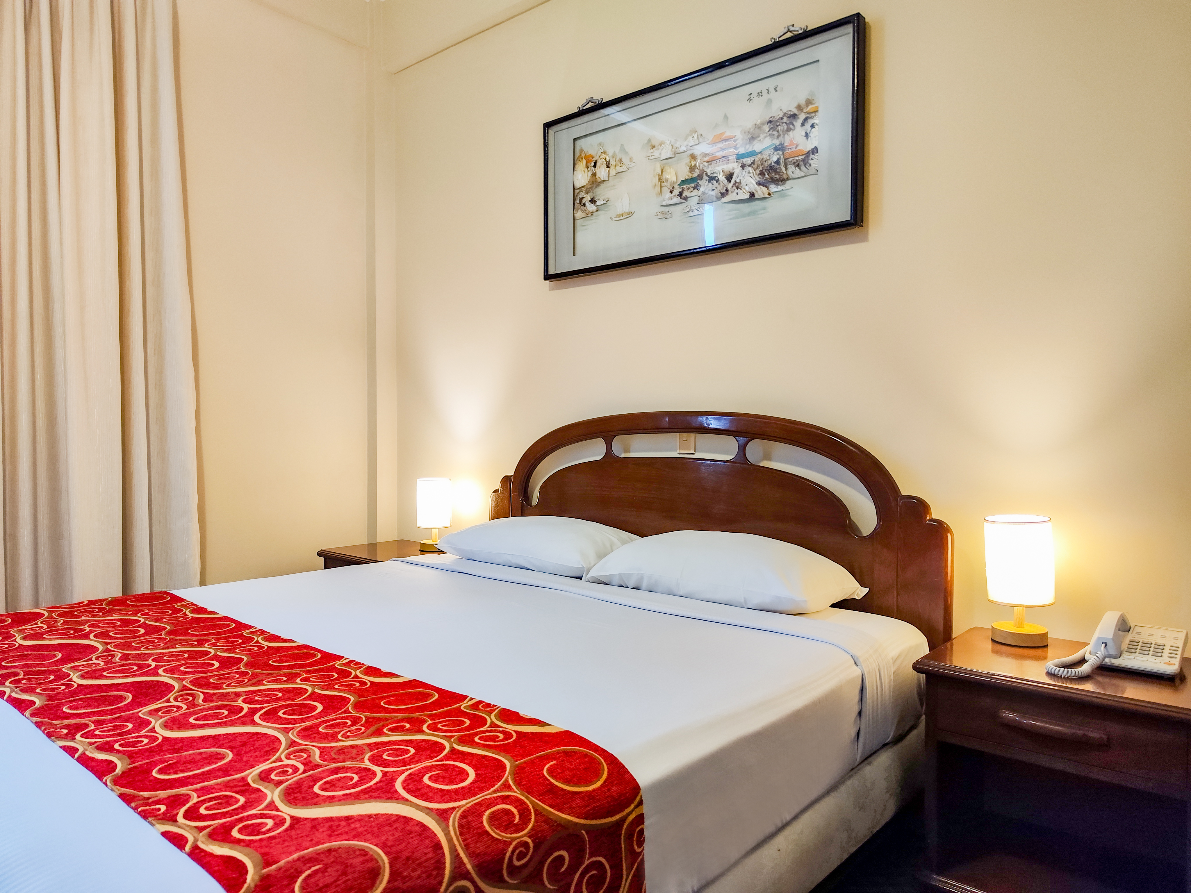 Double Deluxe King Bed