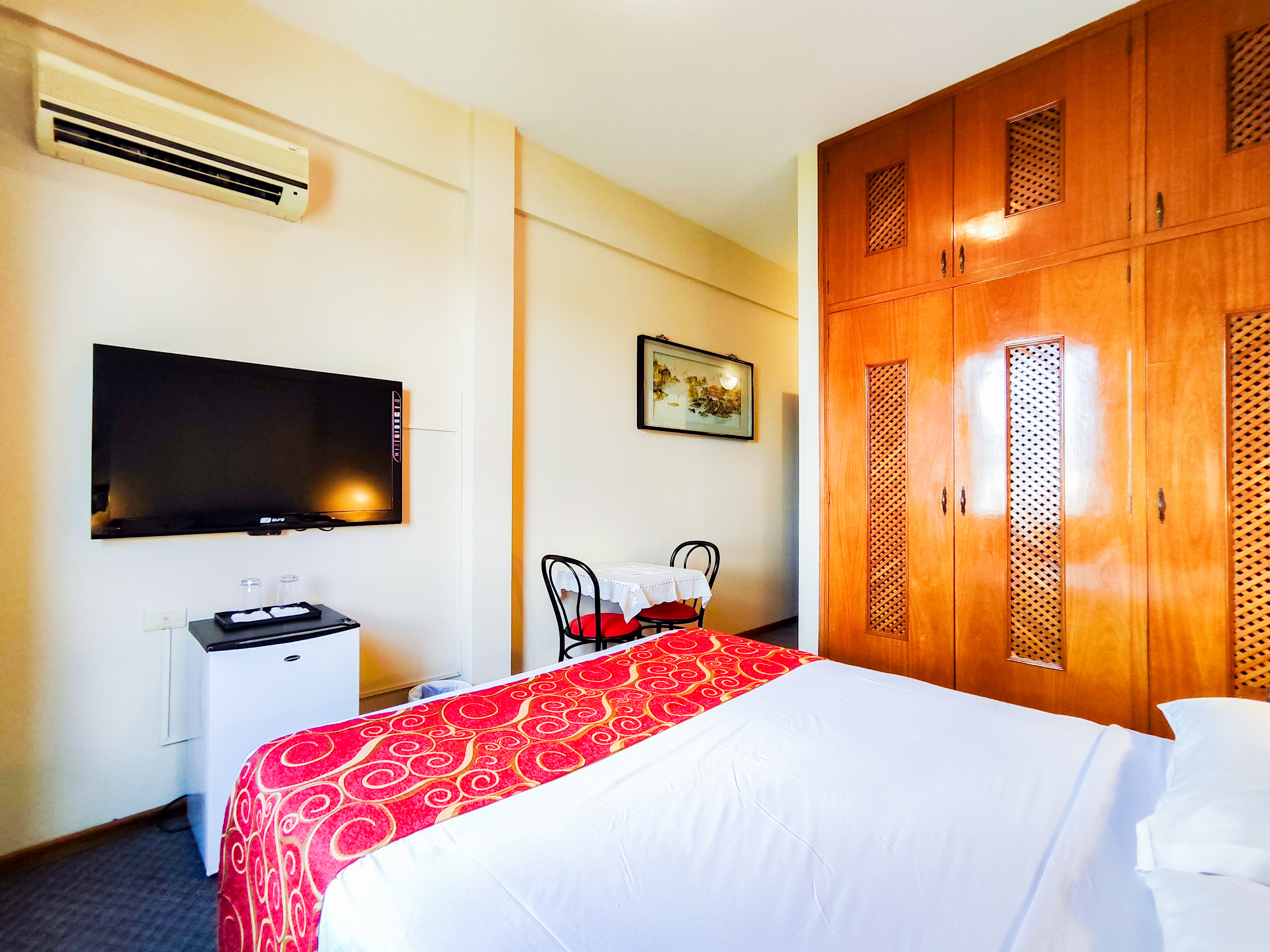 Room Classic Queen Bed