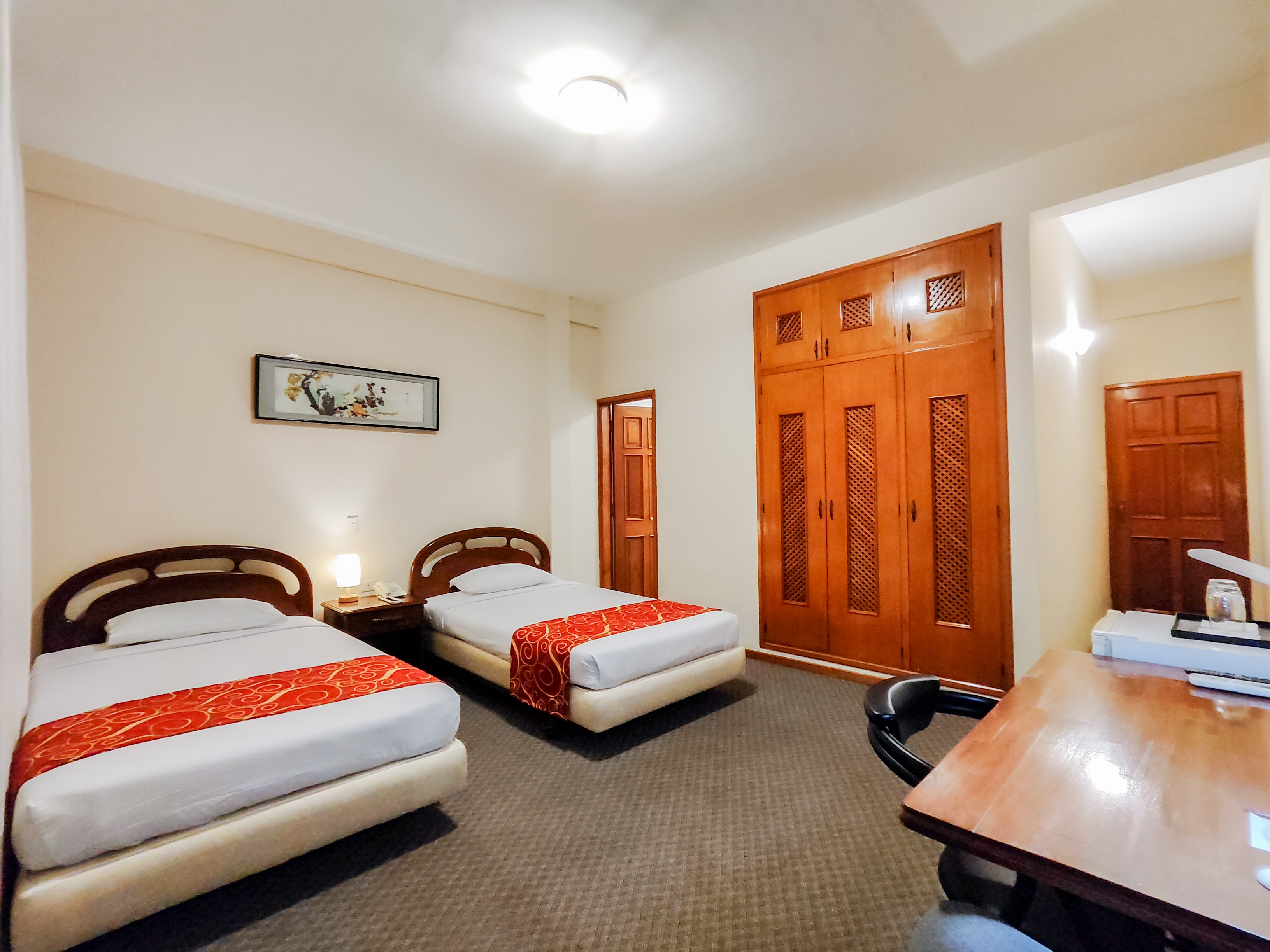 Double Deluxe Two Beds