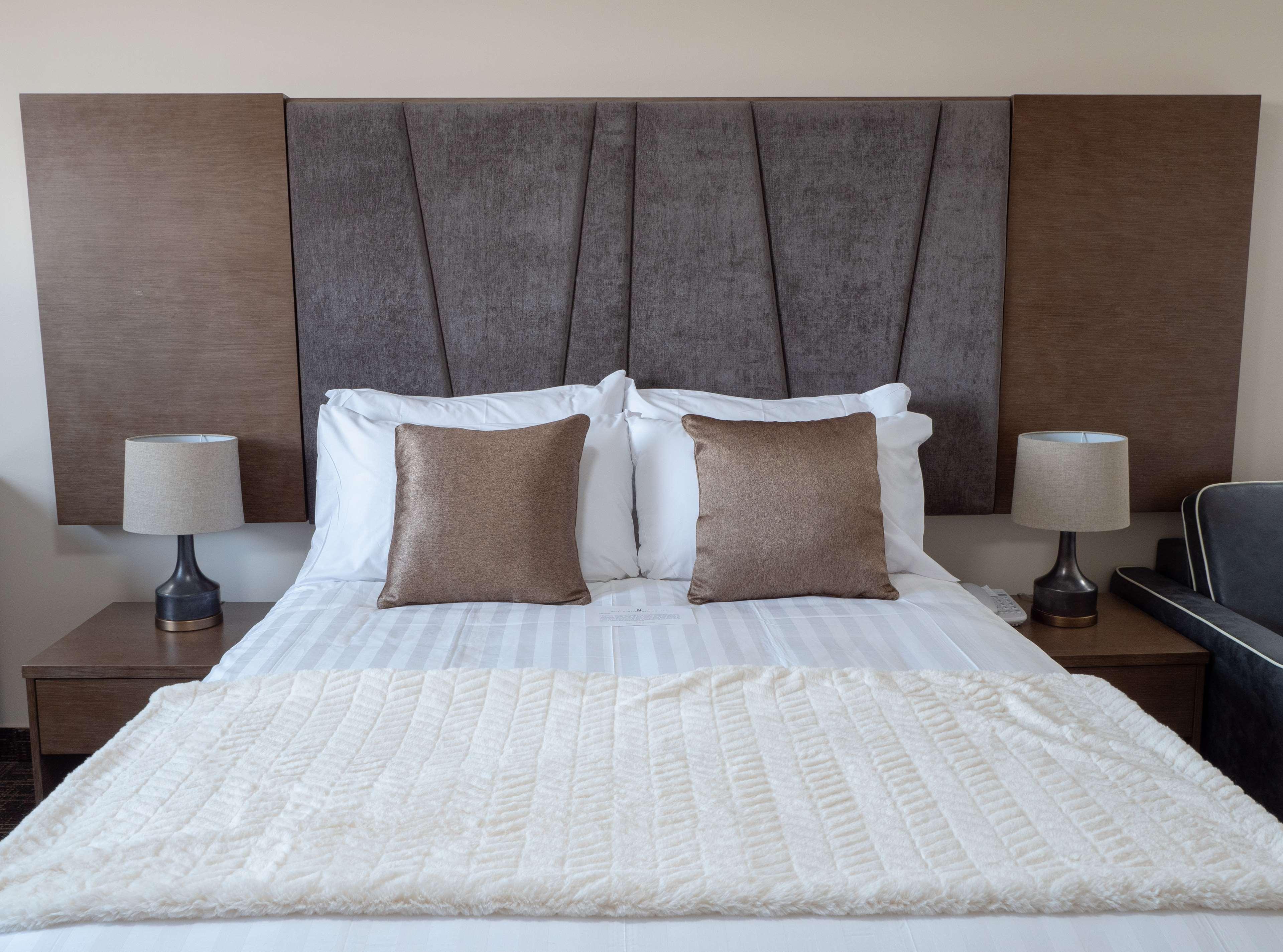 Room Queen Bed Non Smoking