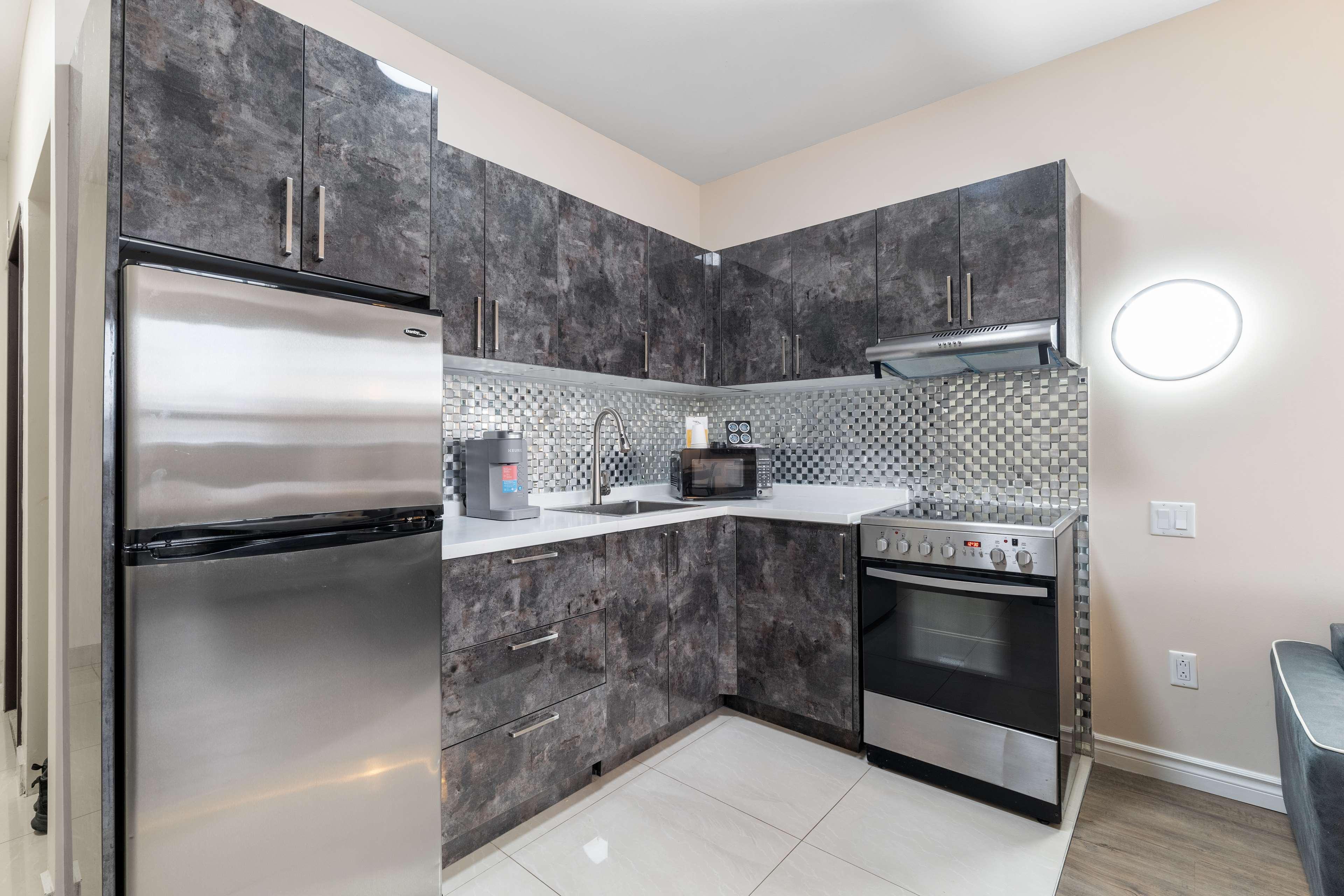 Room Queen Bed Non Smoking