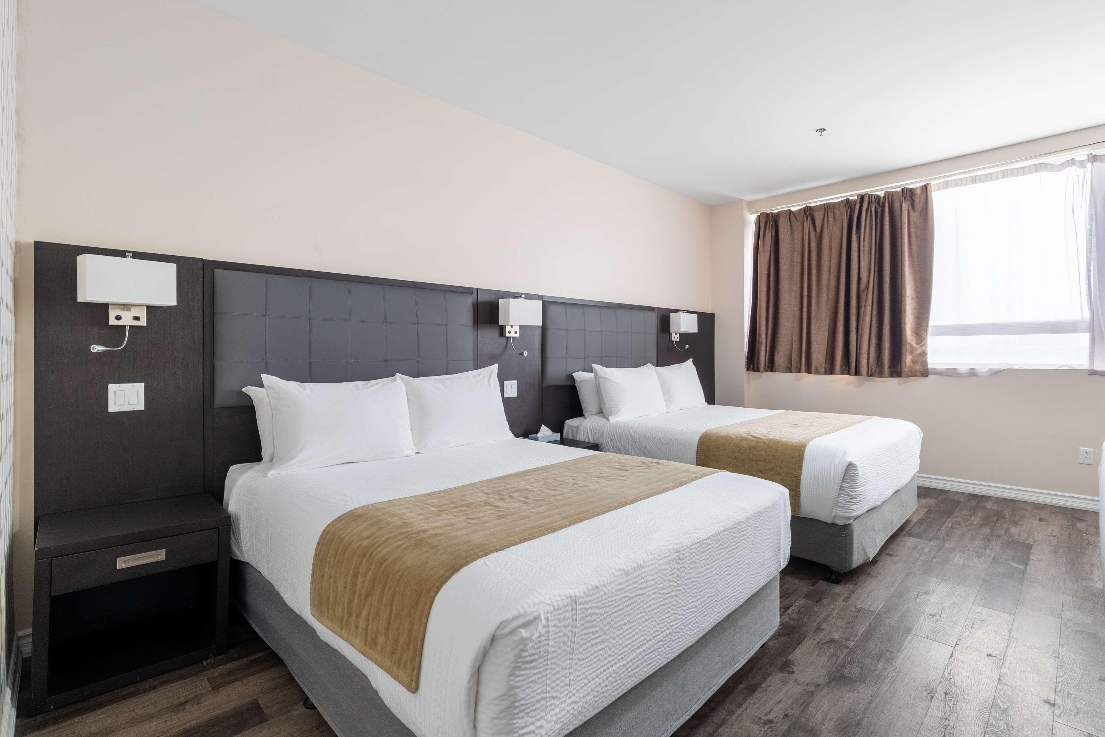 Suite Two Queen Beds