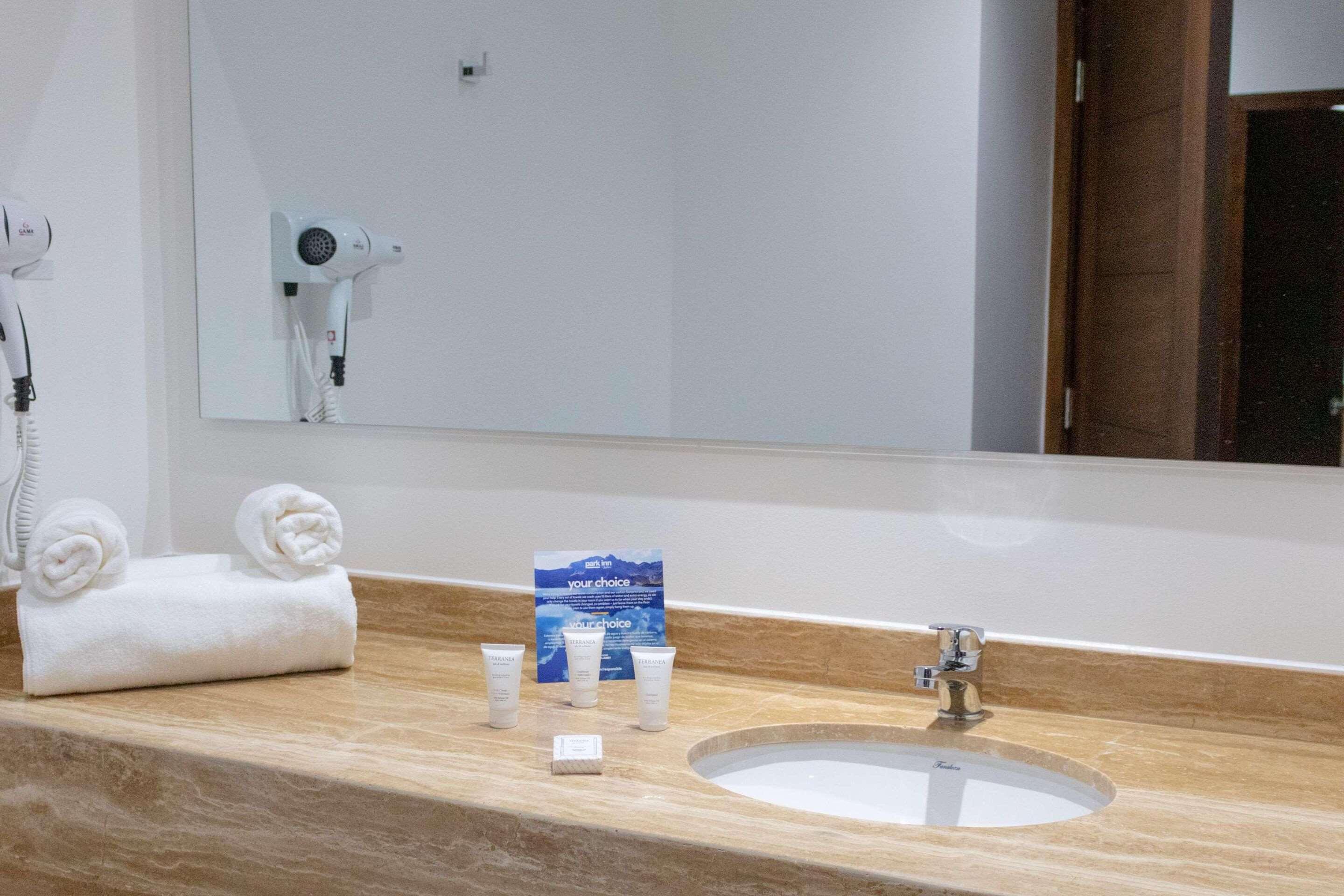 Double Accessible King Size Bed