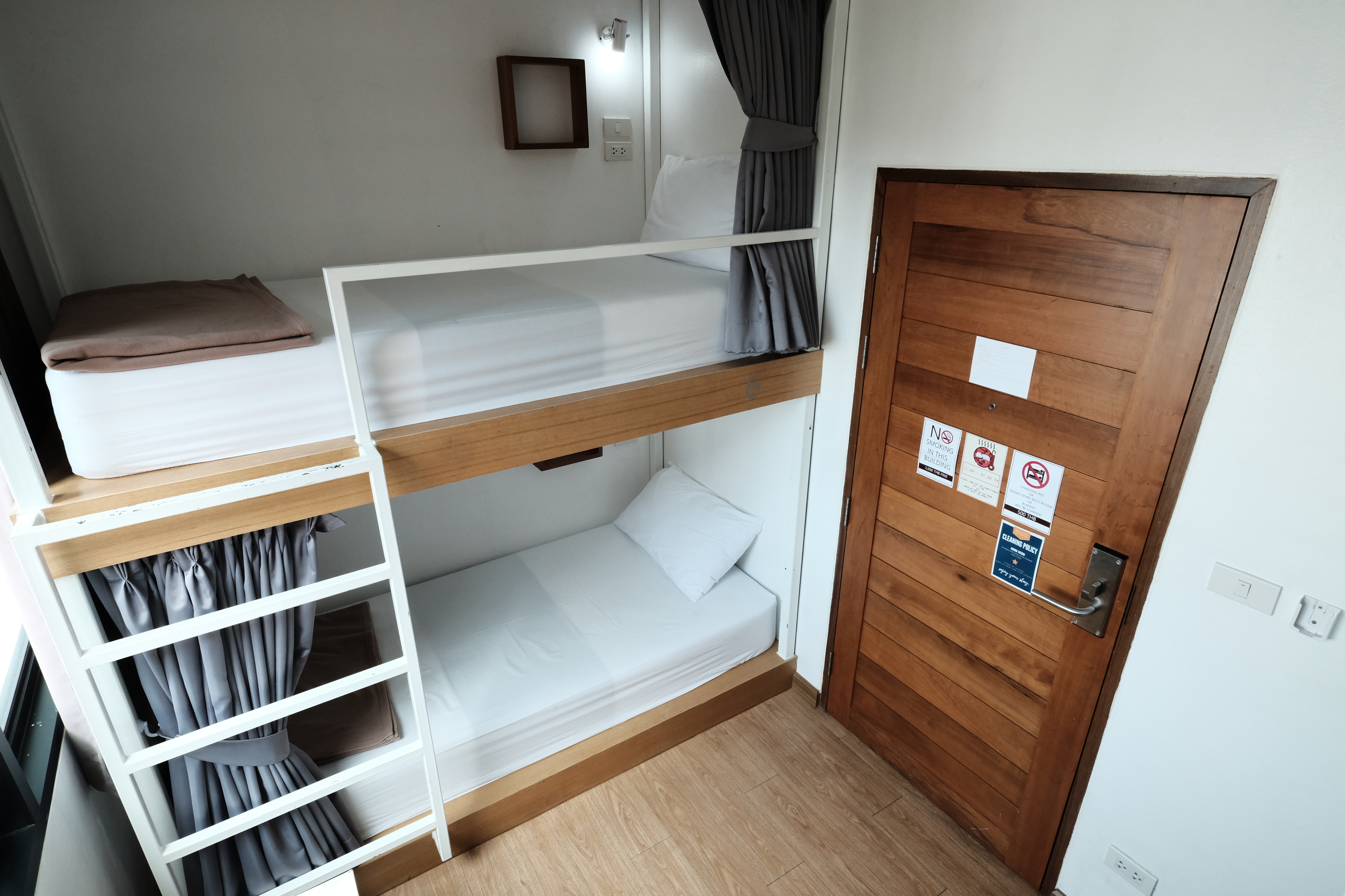 Bed in Dormitory Capacity 6