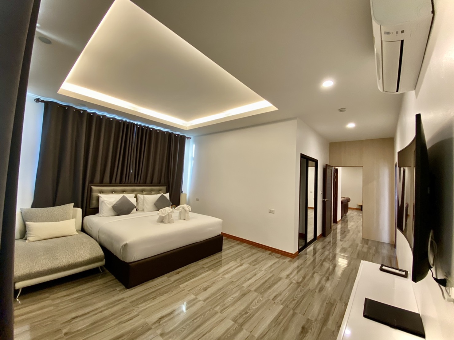 Suite Two Bedrooms