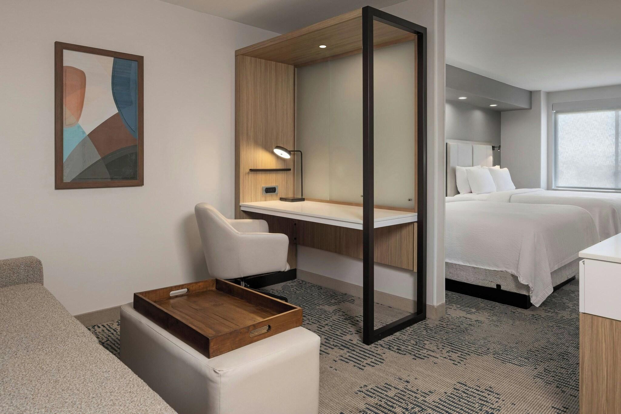 Suite Two Queen Beds