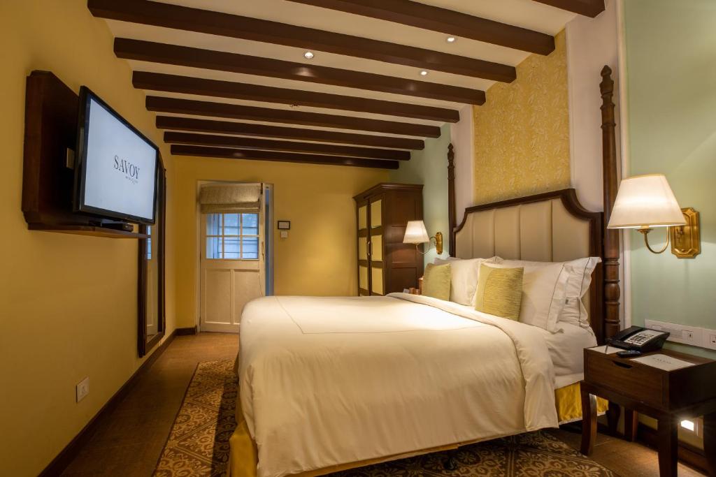 Double Superior Queen Bed