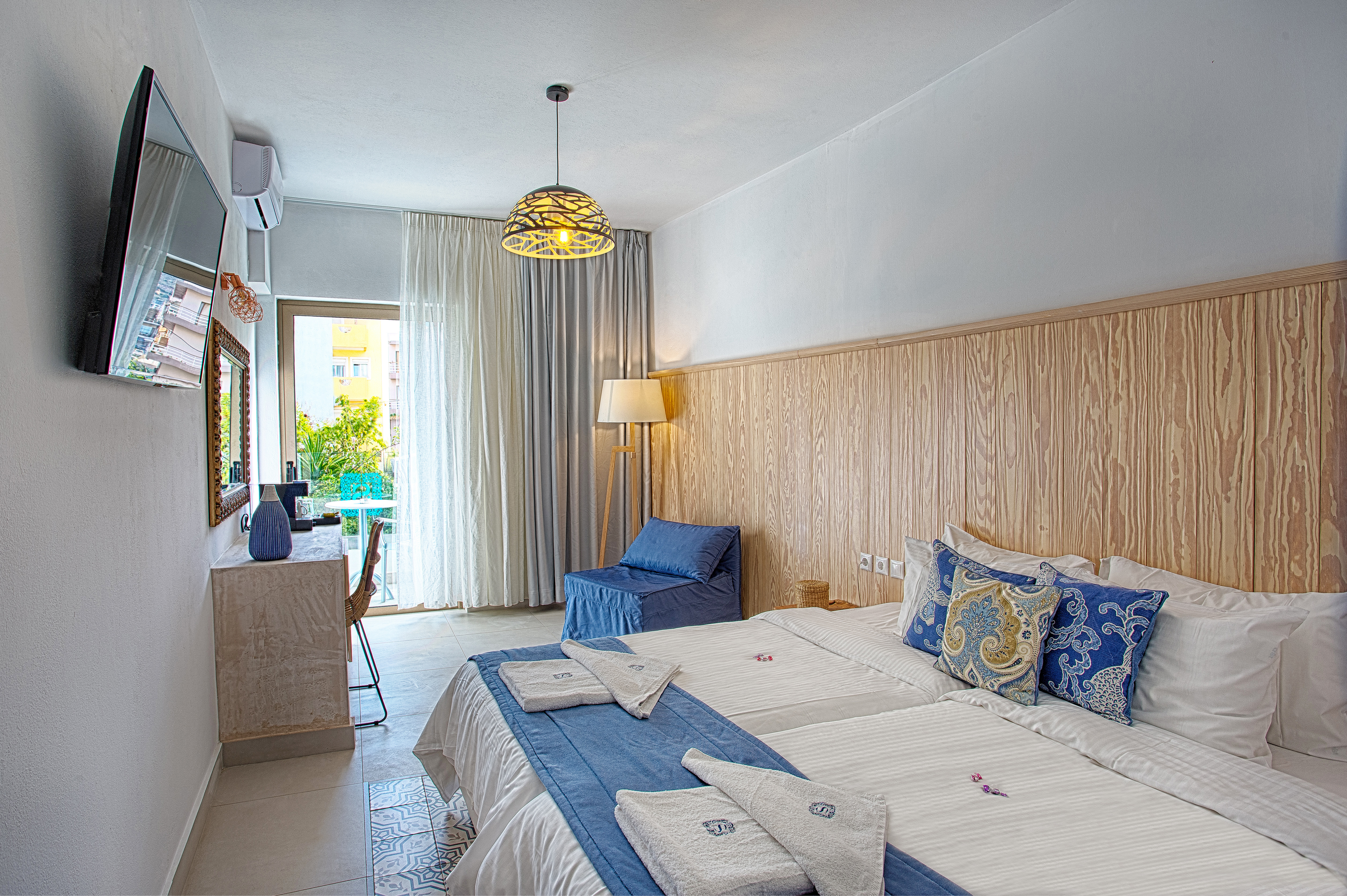 Double or Twin Standard