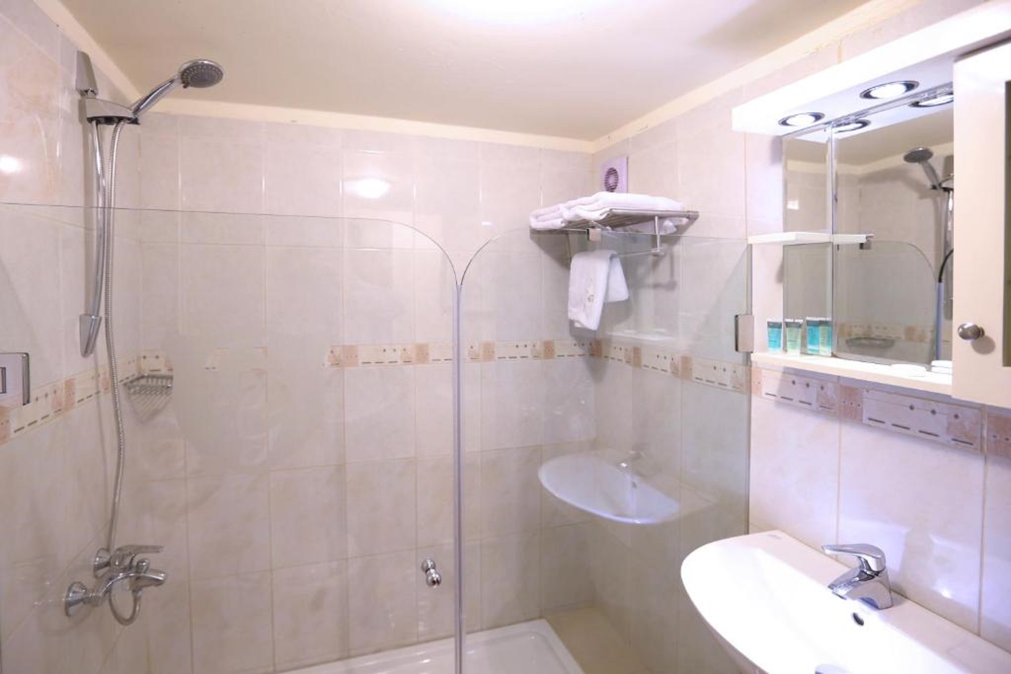 Double or Twin Deluxe