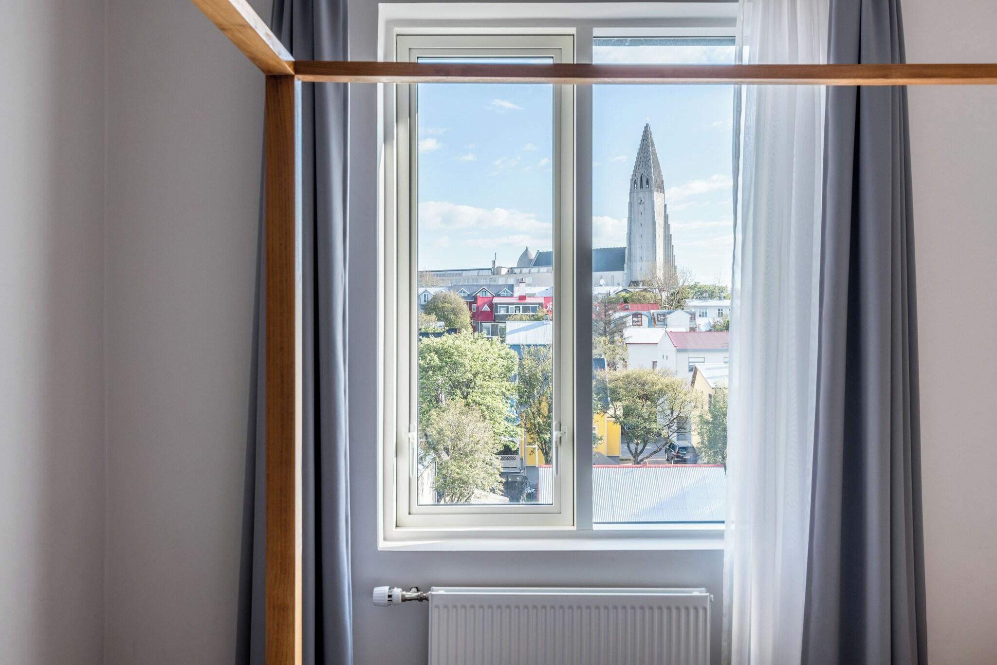 Double Queen Size Bed