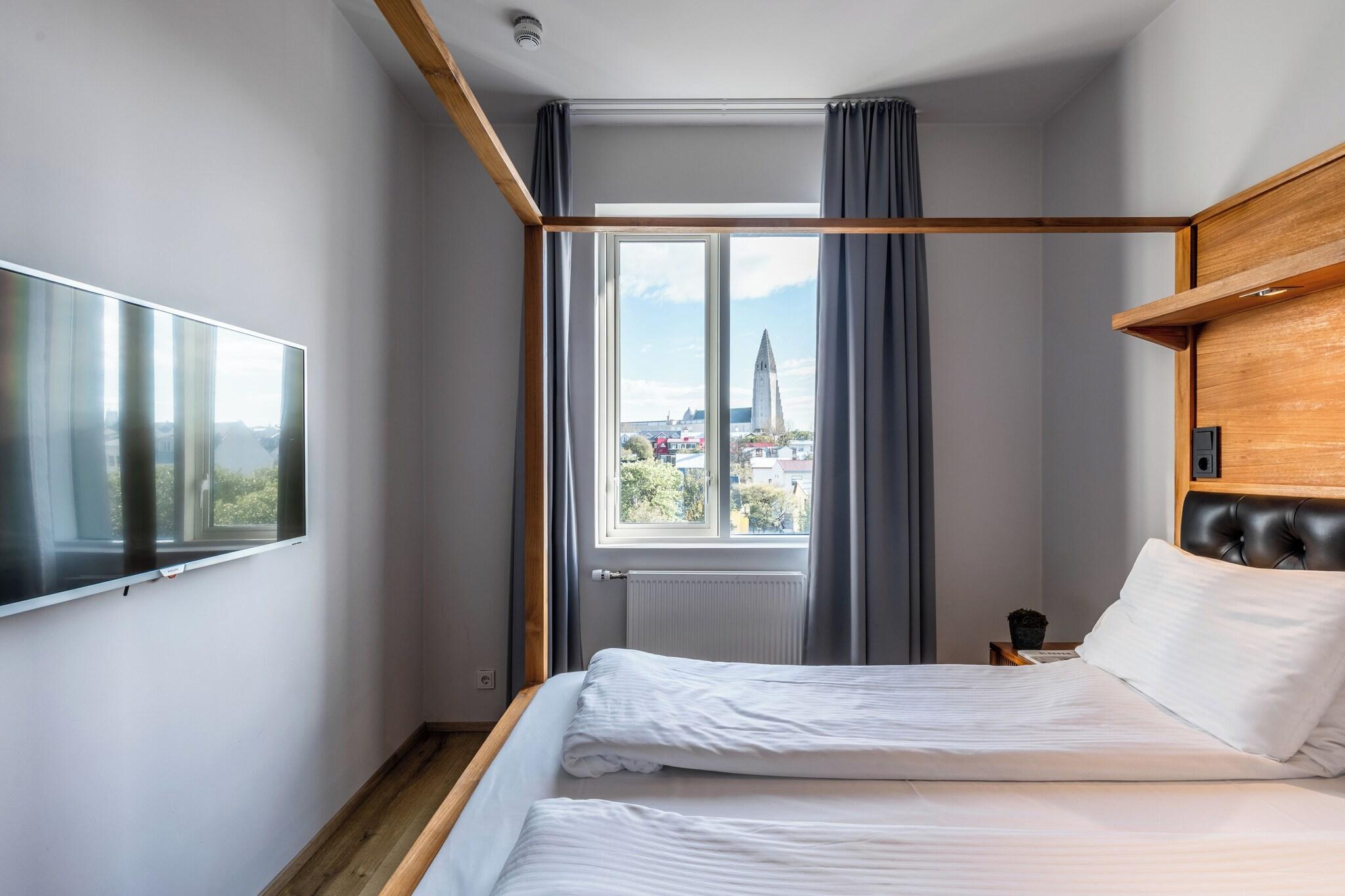 Double Queen Size Bed