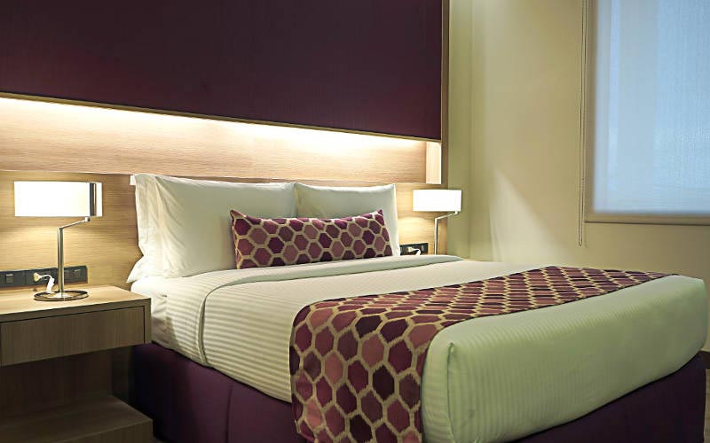 Double Deluxe Queen Bed