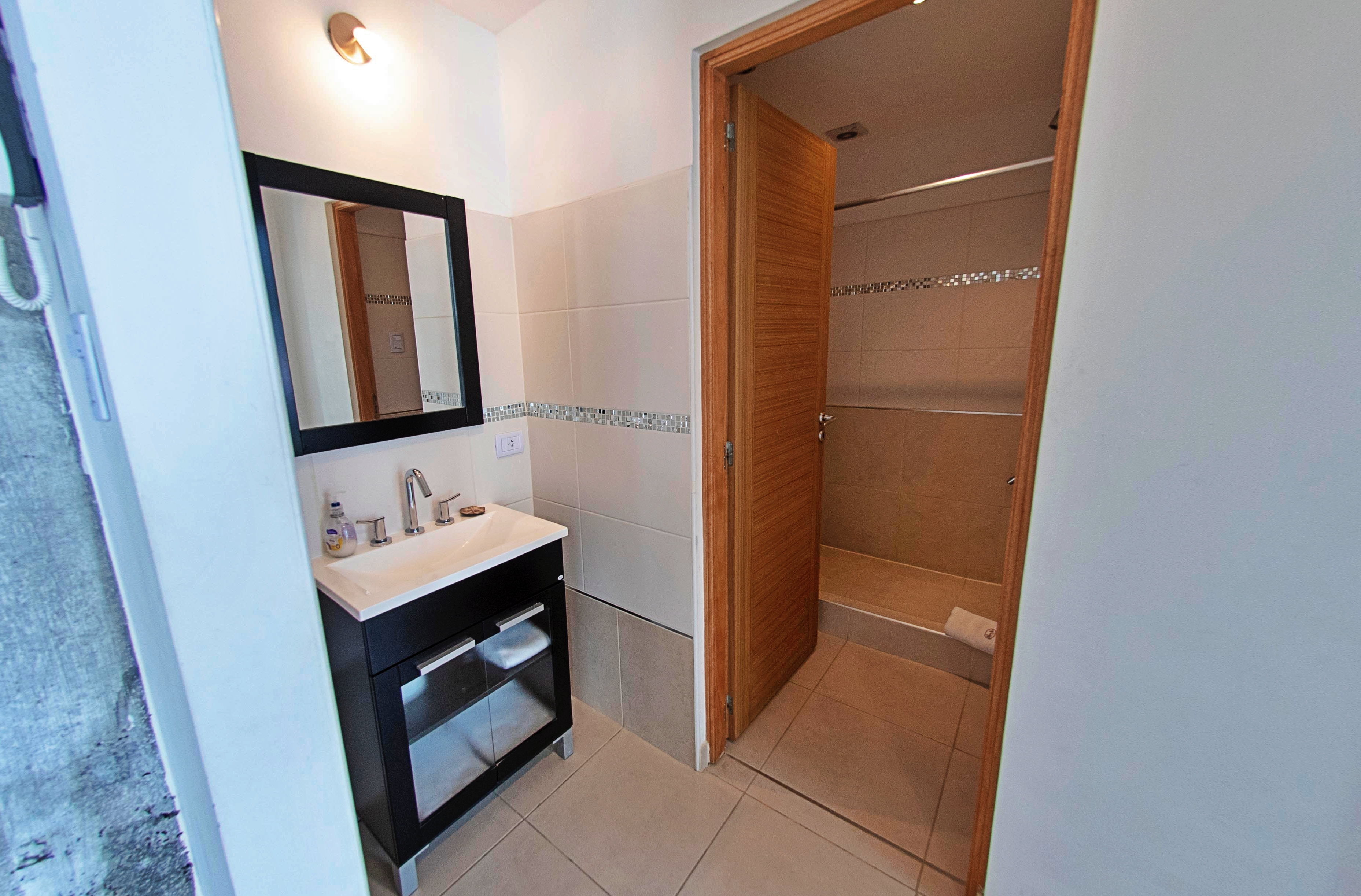 Apartment Capacity 6