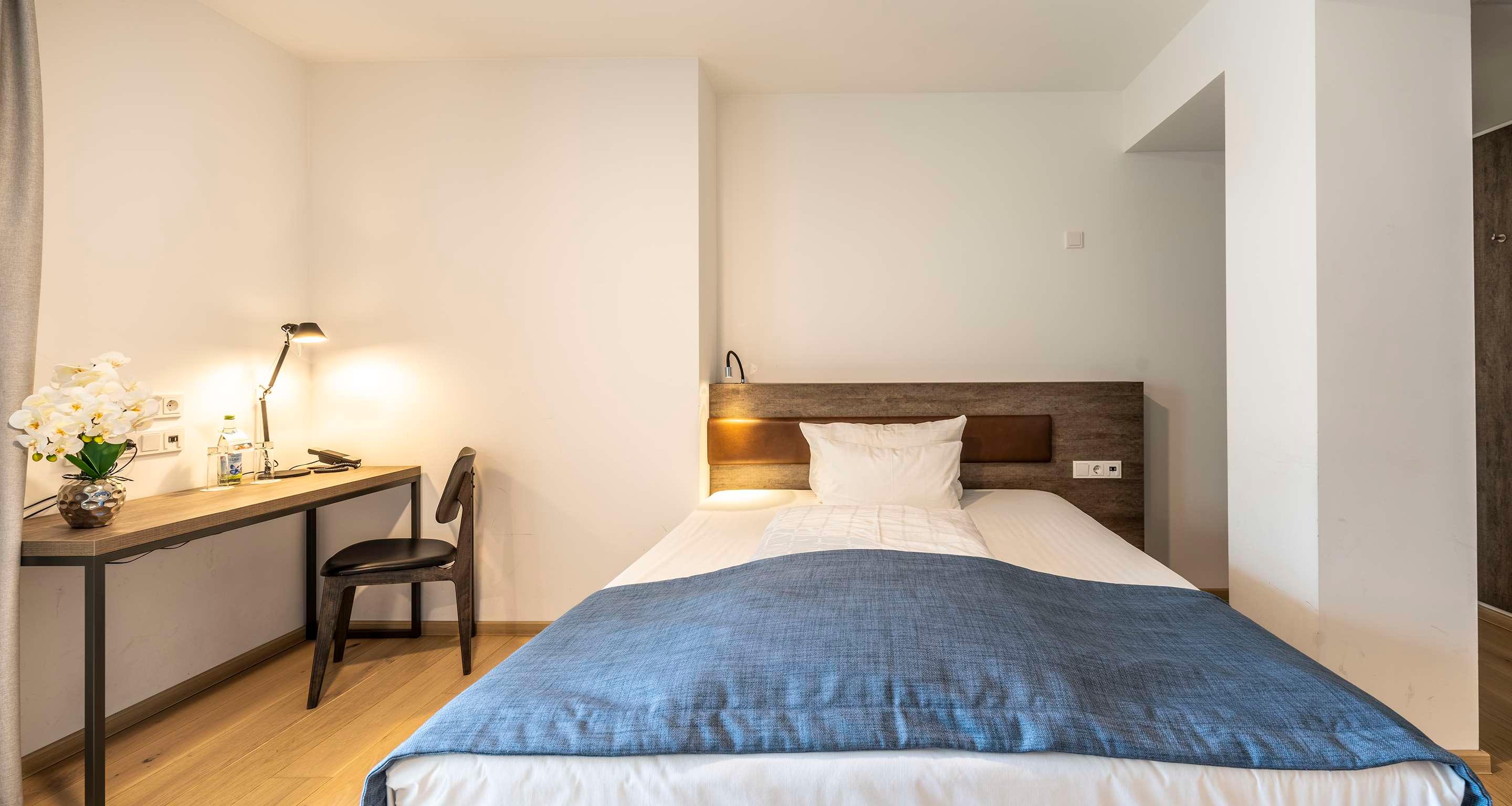 Apartment with Kitchenette