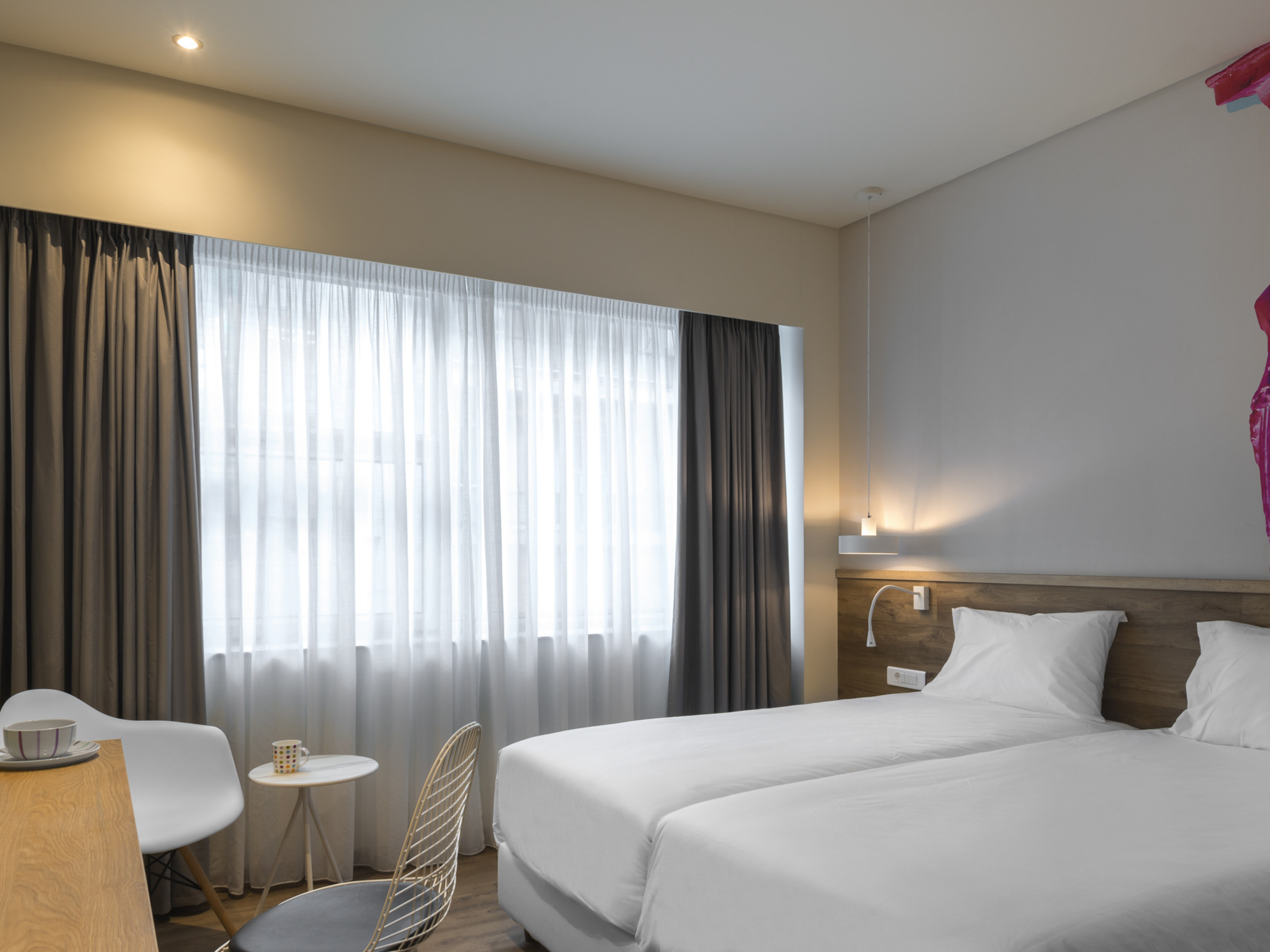 Double or Twin with Double Bed