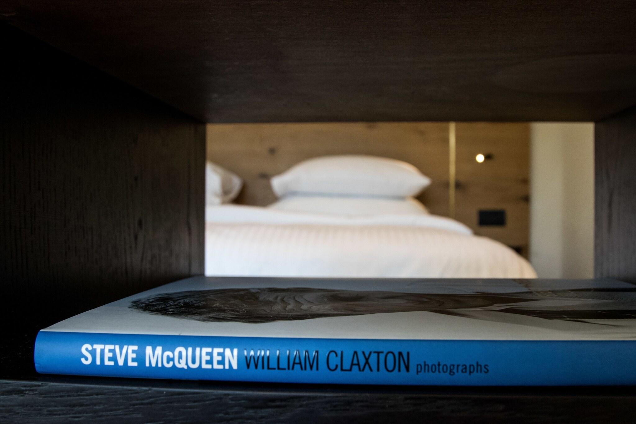 Double Superior Queen Bed