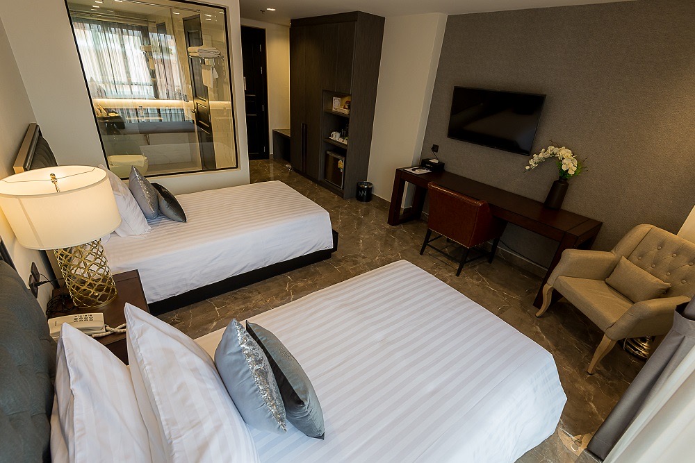 Twin Deluxe Two Beds