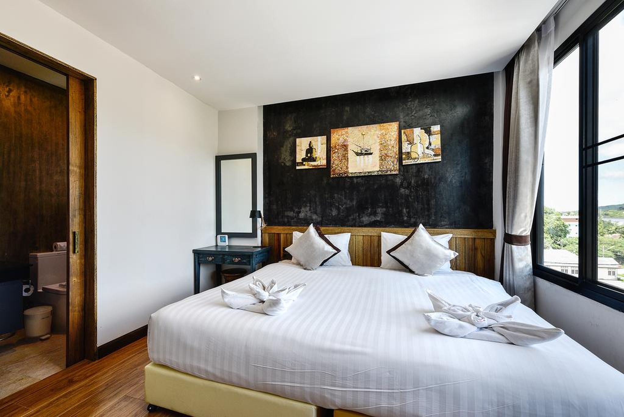 Double or Twin Standard