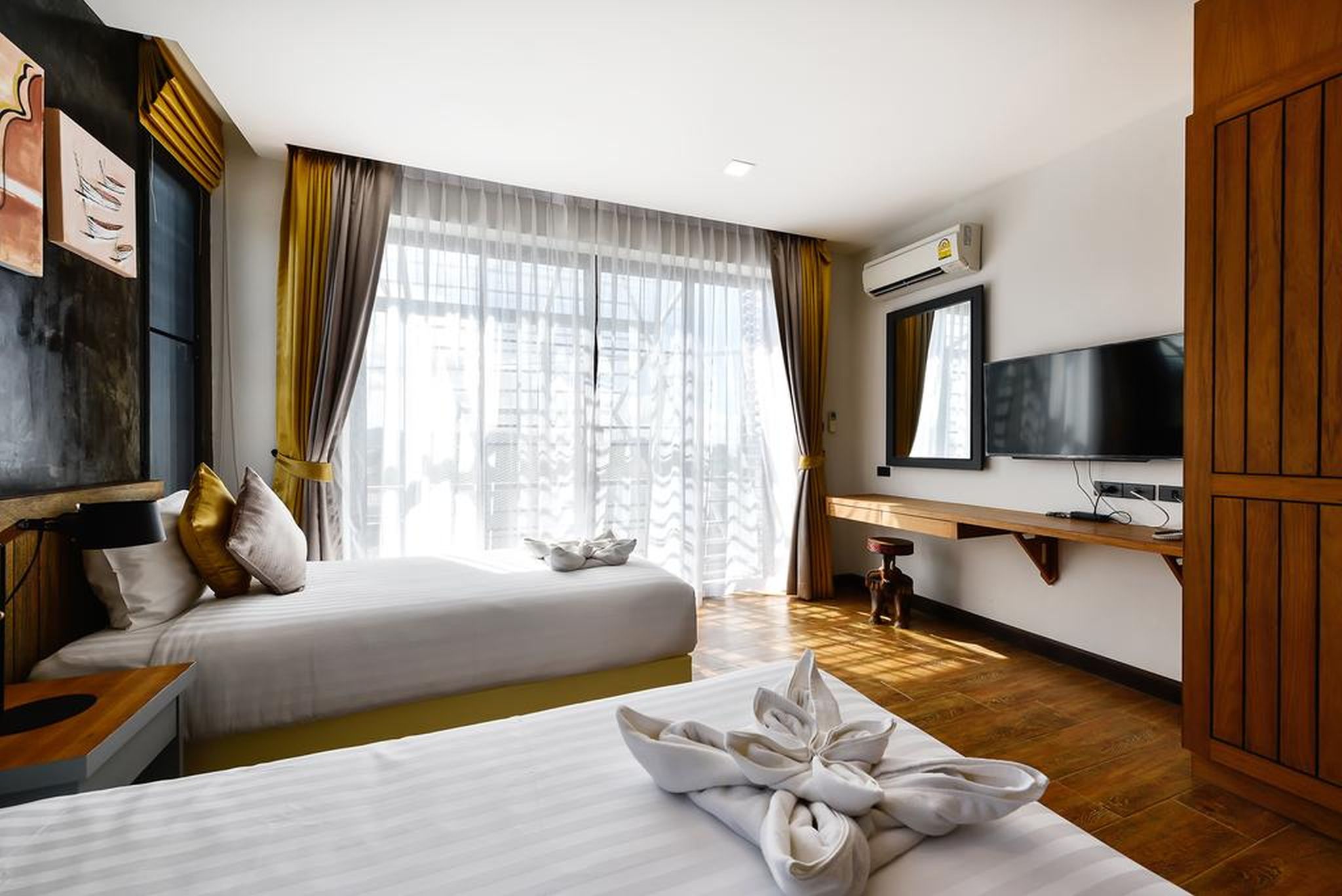 Double or Twin Deluxe