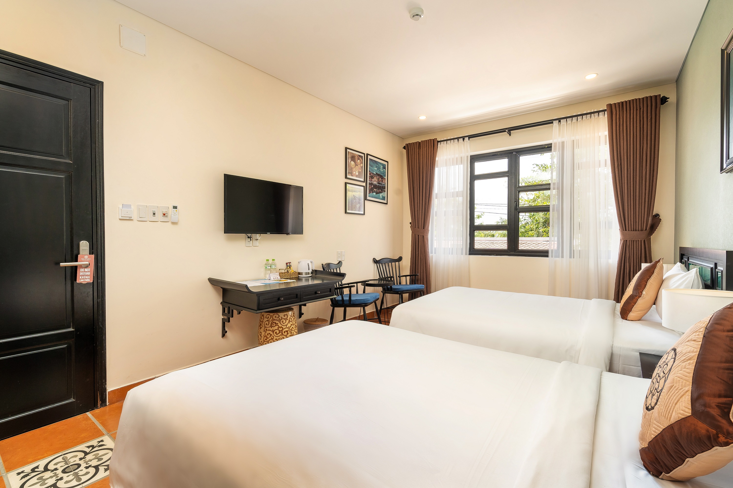 Family Room Two Beds