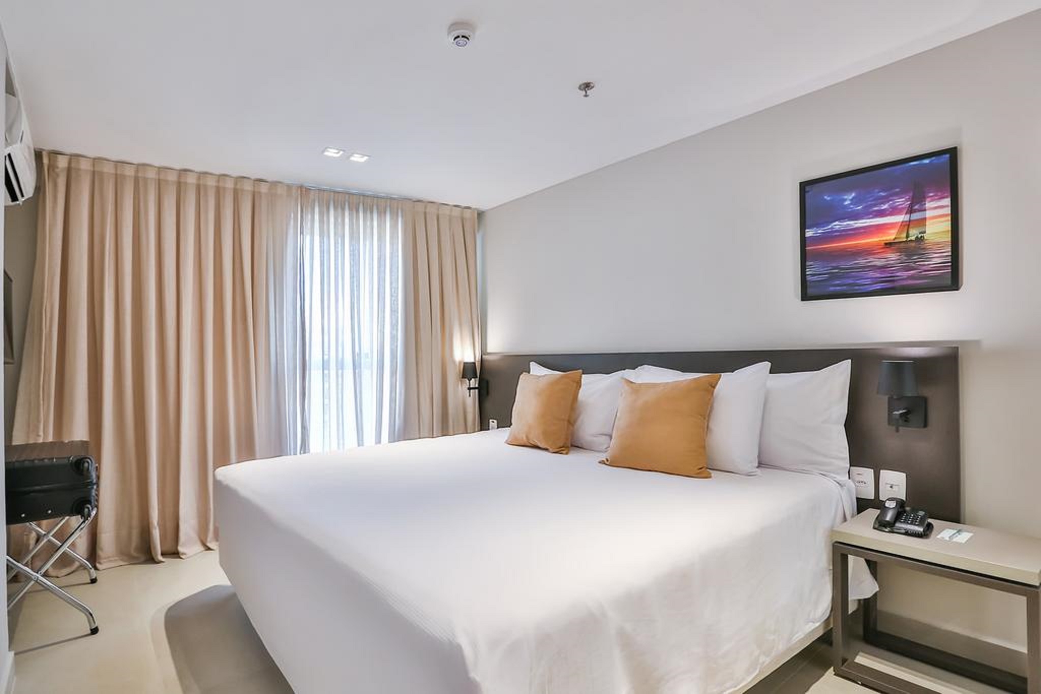 Double Deluxe King Bed