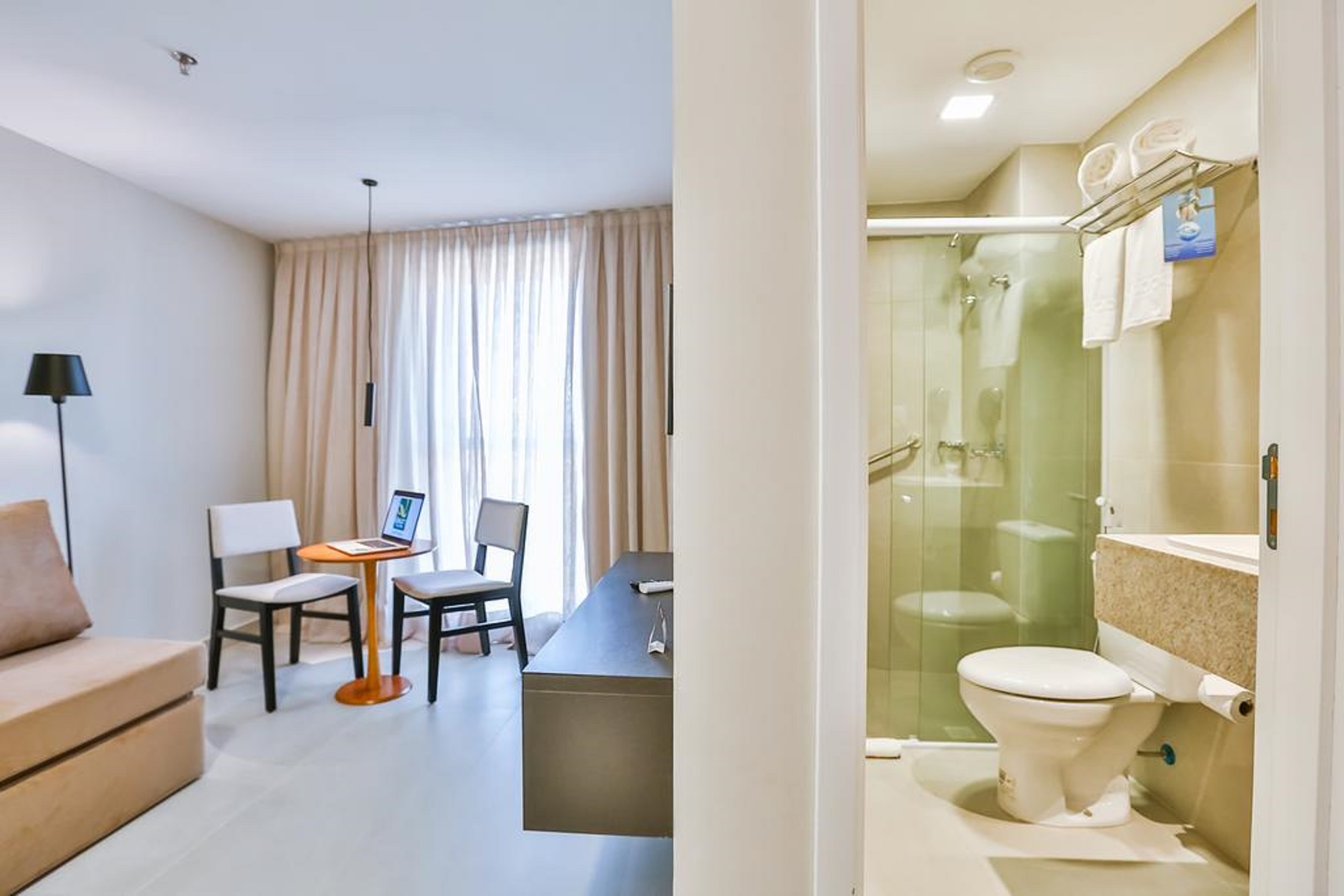 Double Deluxe King Bed