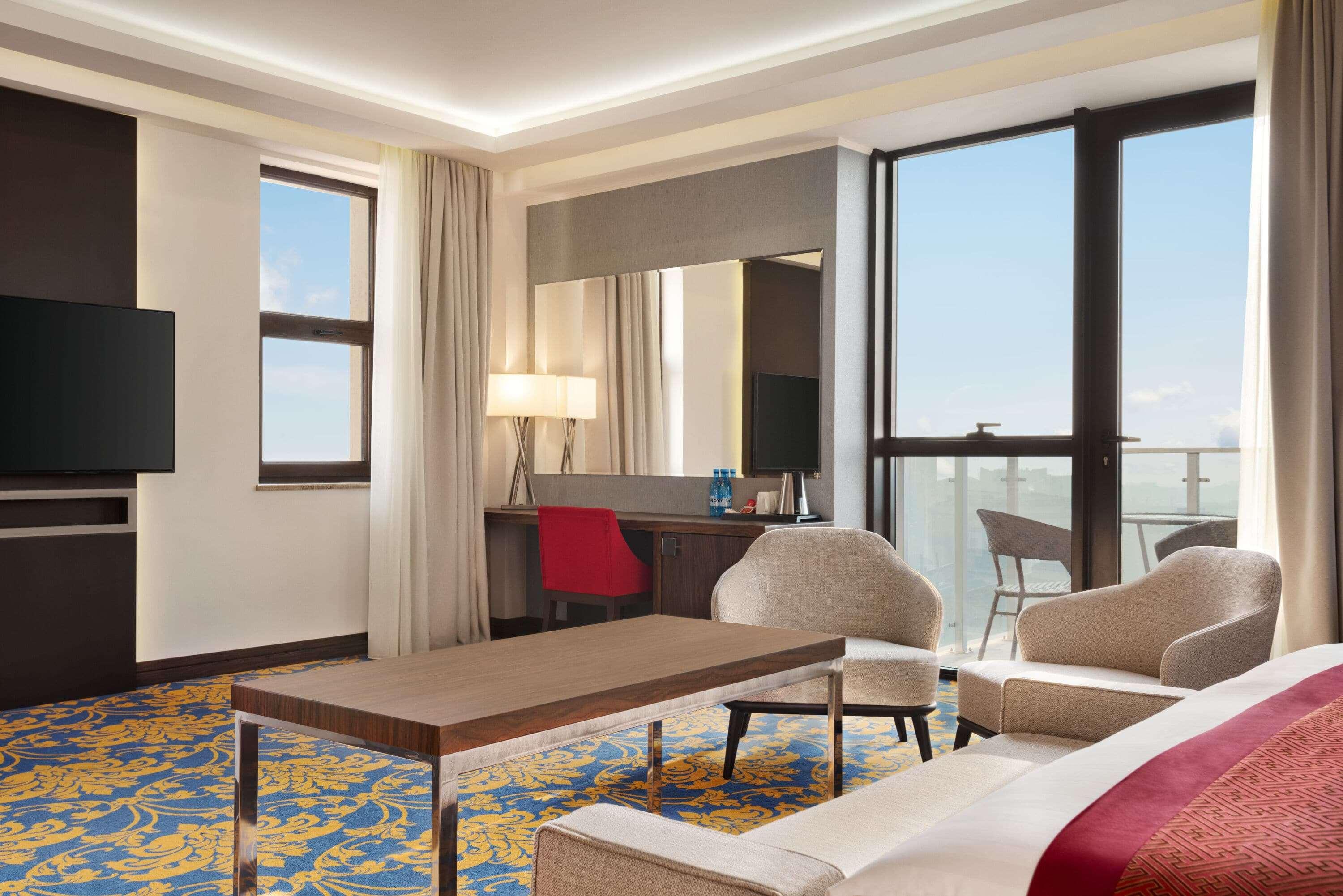 Suite Deluxe King Bed