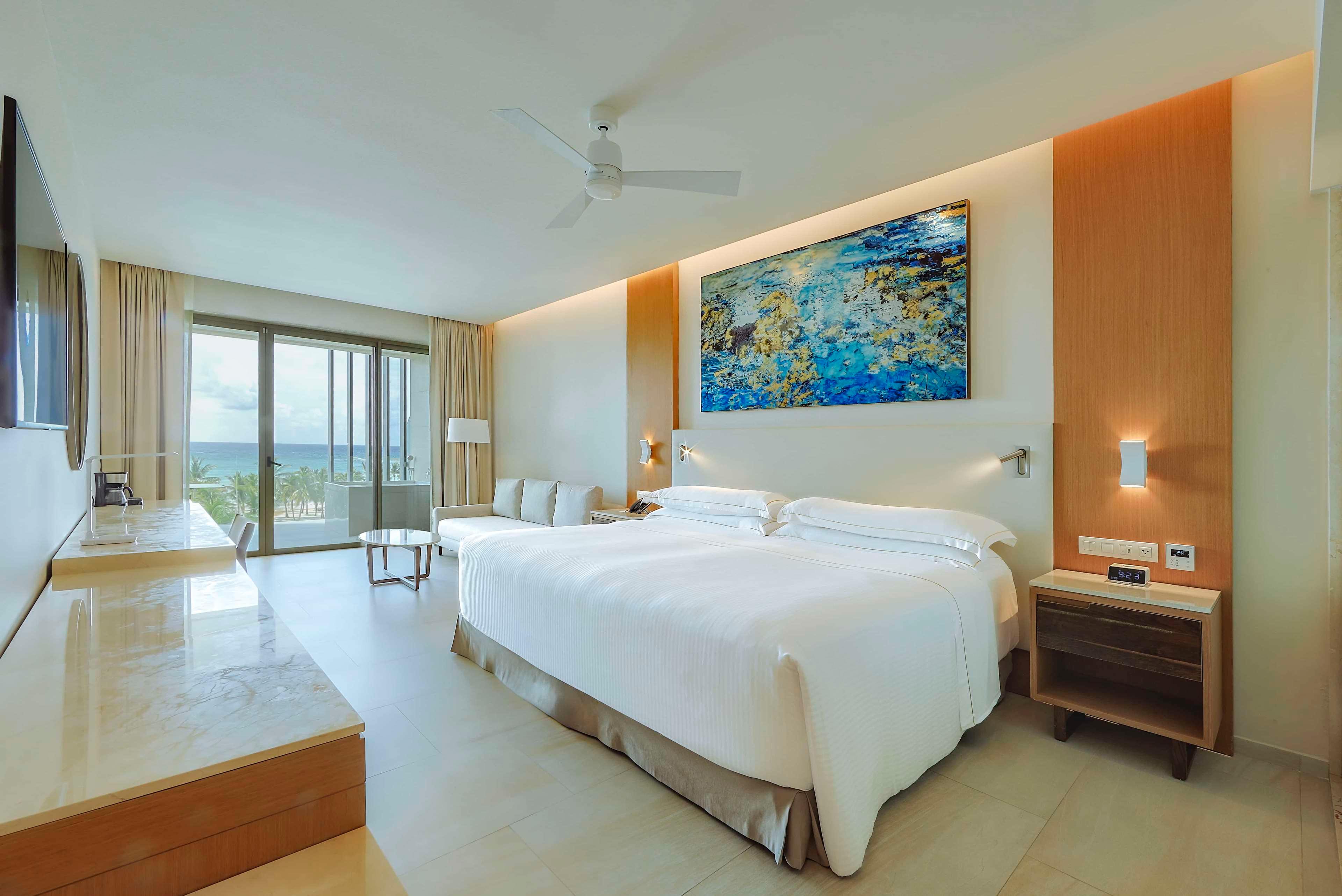 Junior Suite Premium Ocean Front