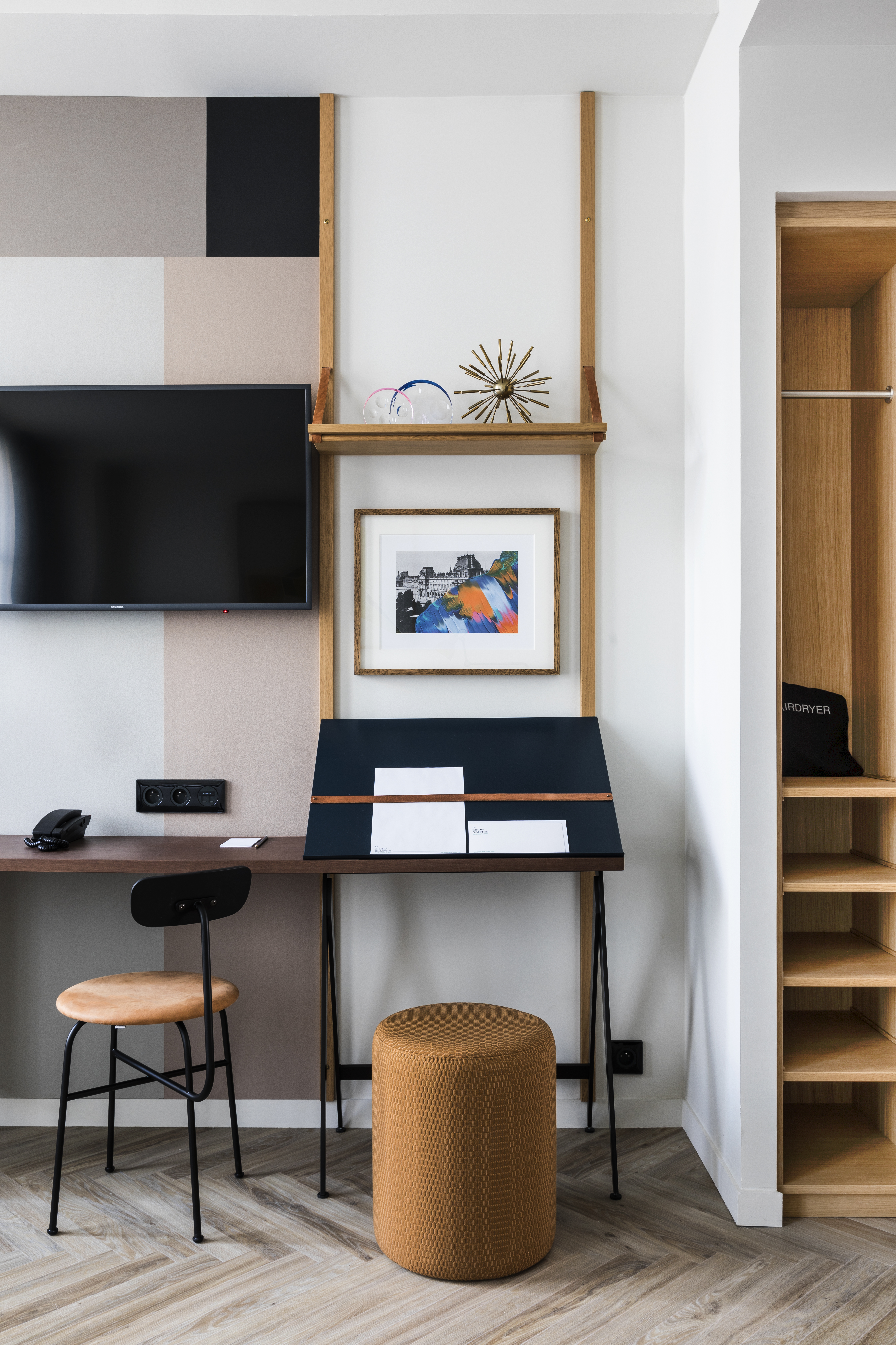 Family Room Superior