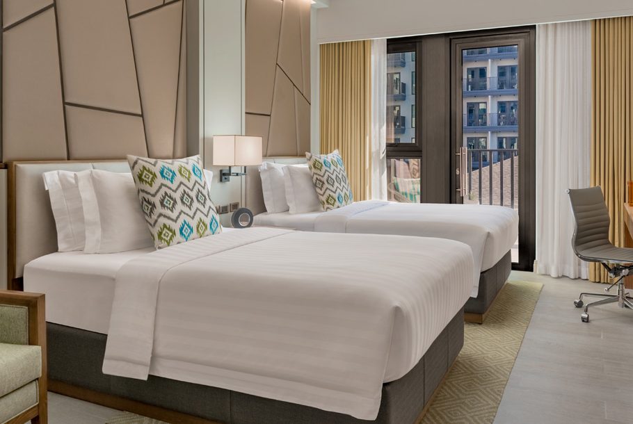 Twin Deluxe City View