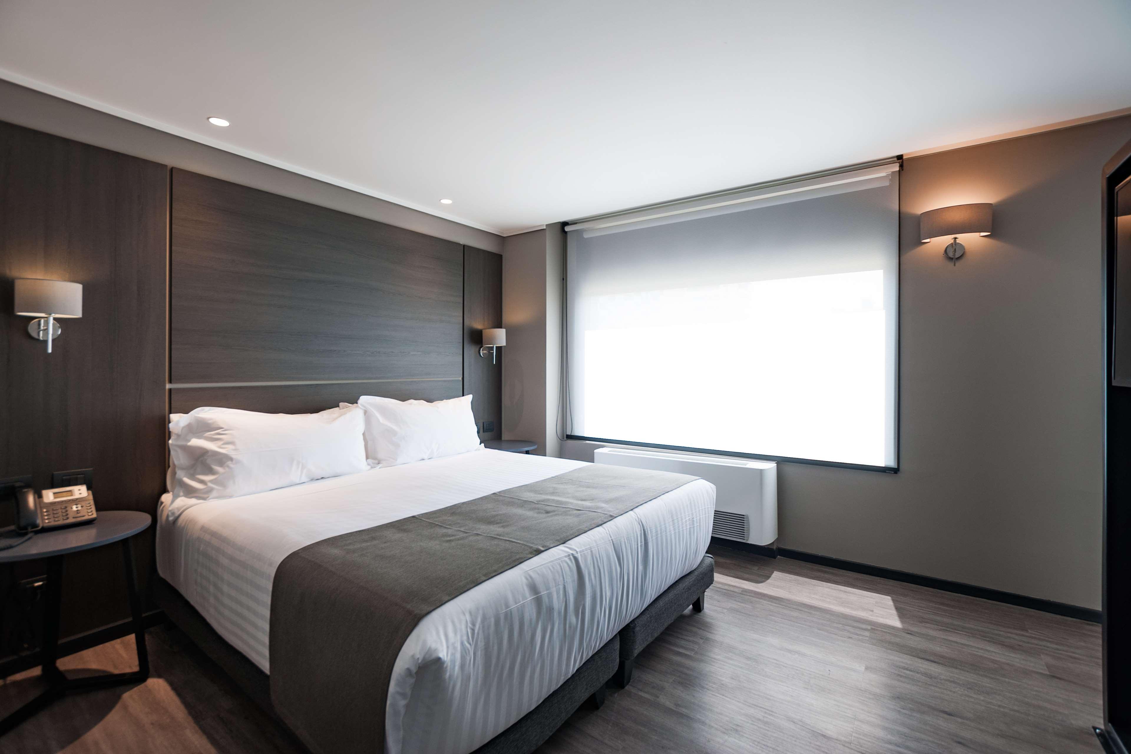 Junior Suite King Size Bed