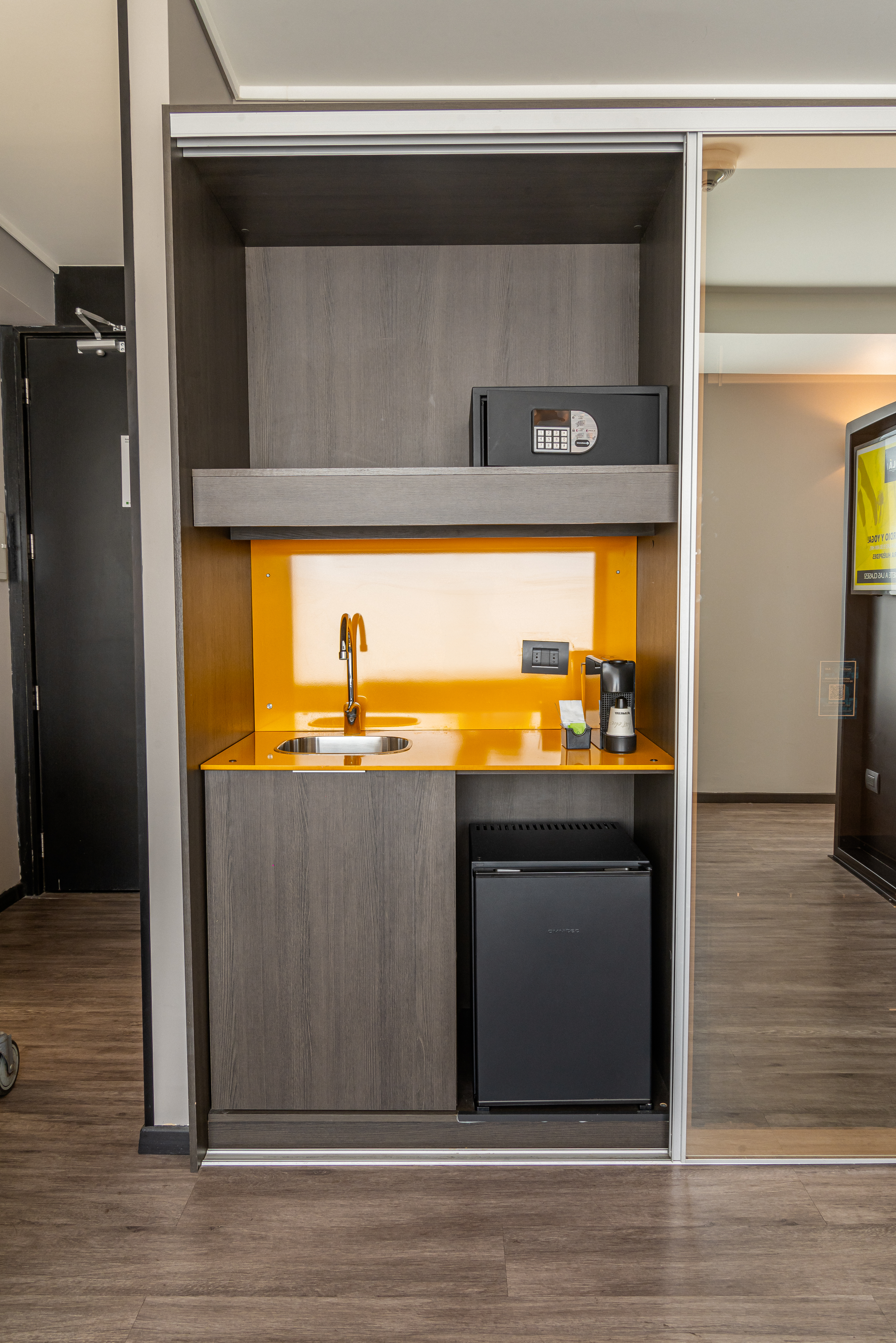 Junior Suite King Size Bed