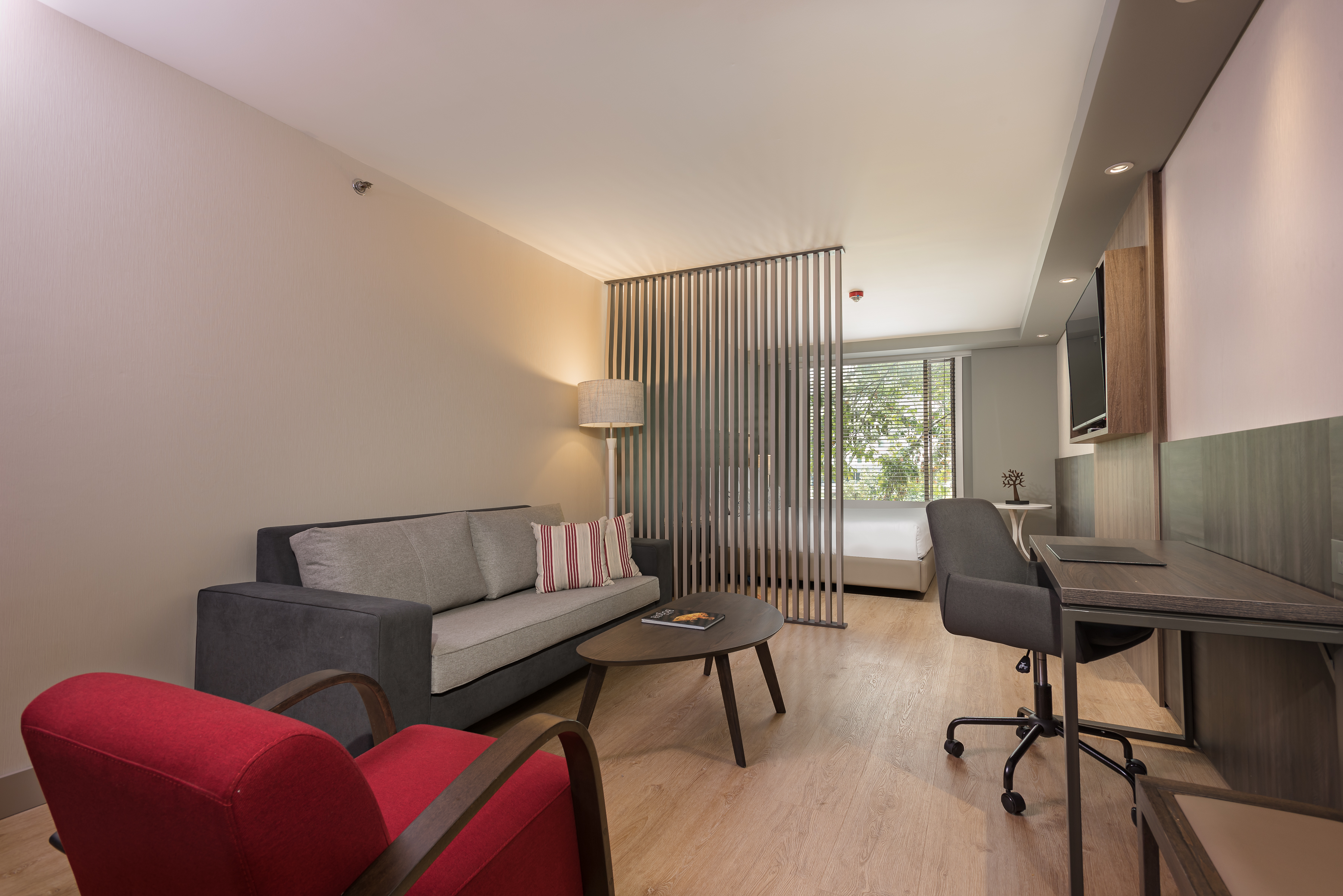 Junior Suite Queen Size Bed