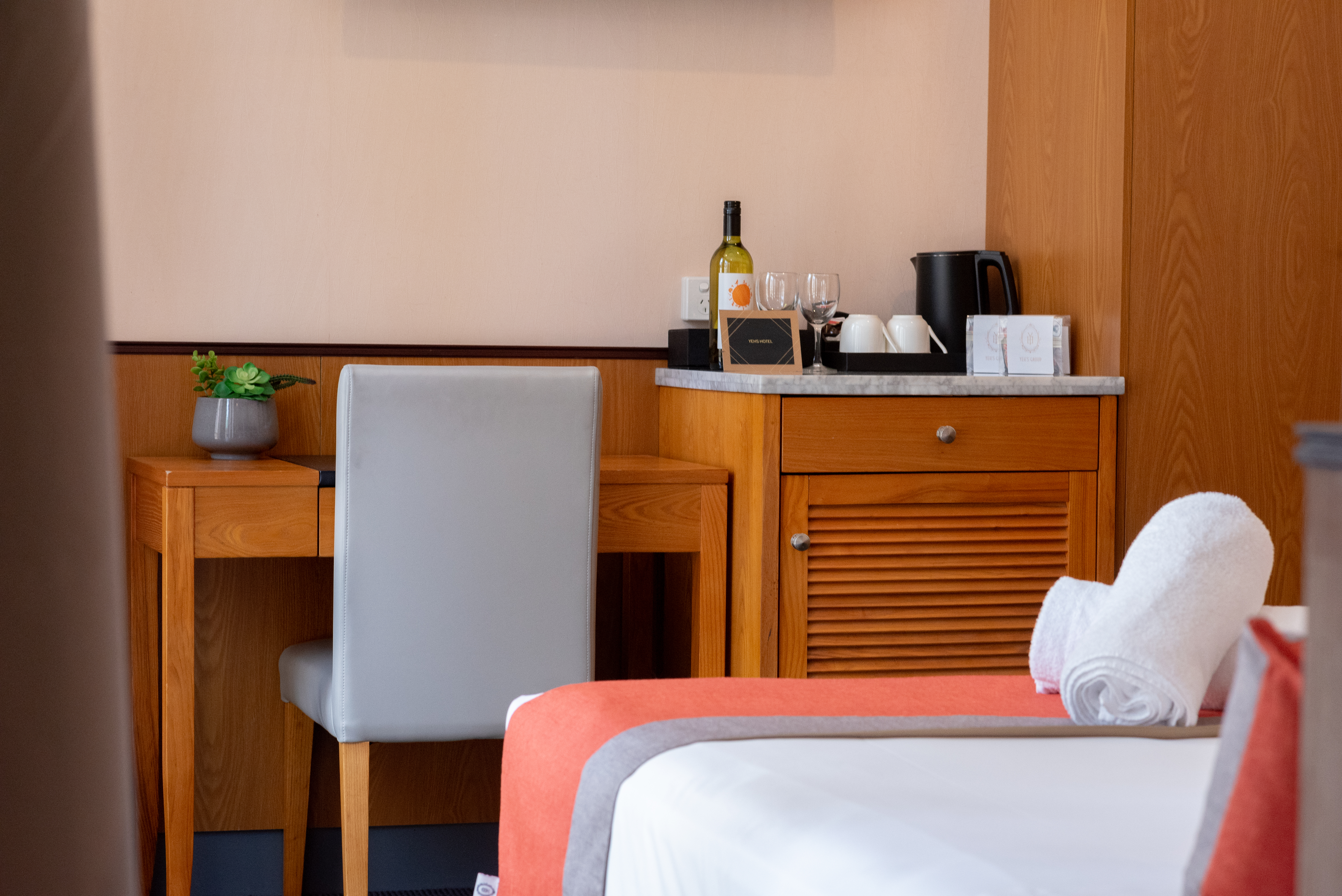 Double Queen Size Bed