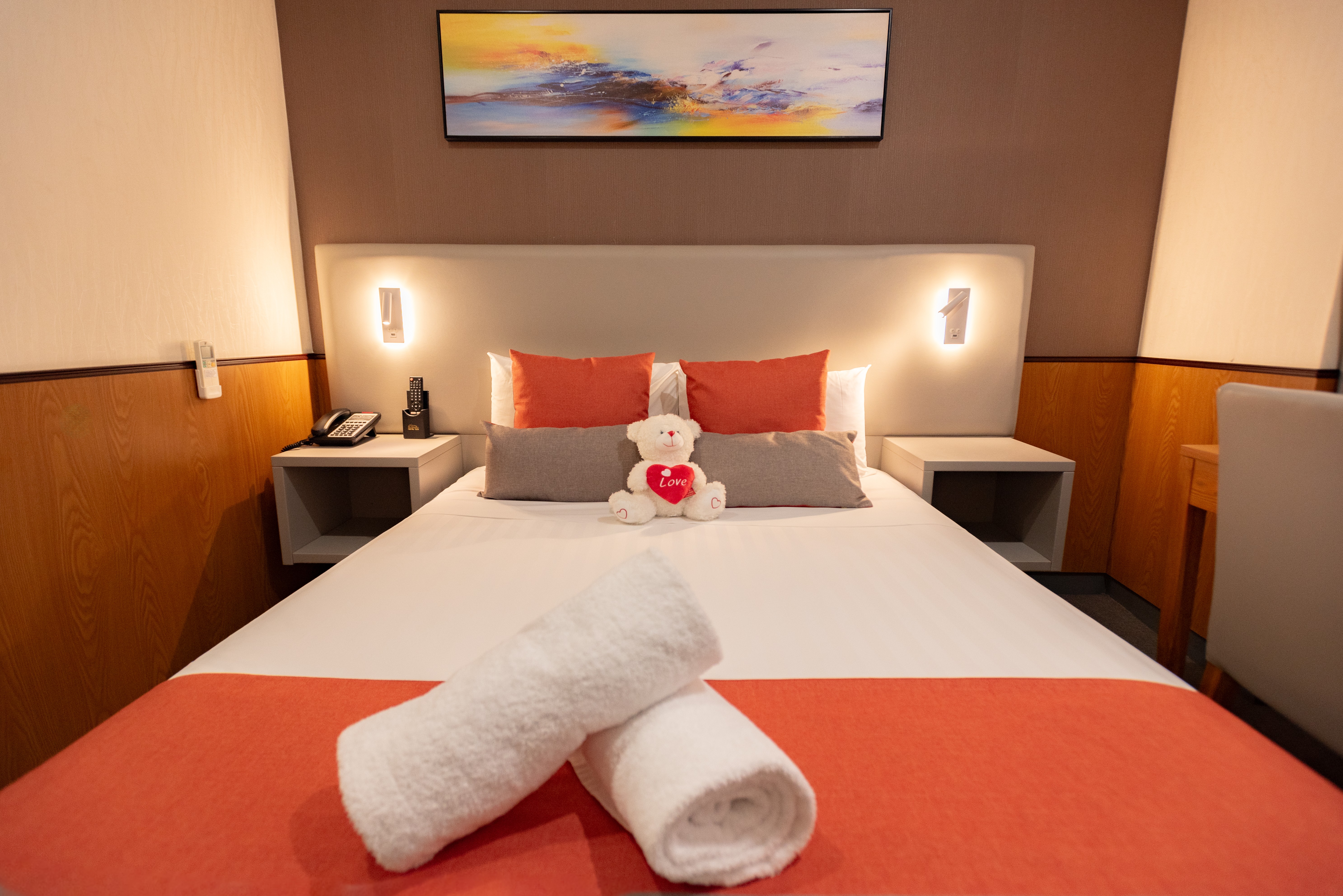 Double Queen Size Bed