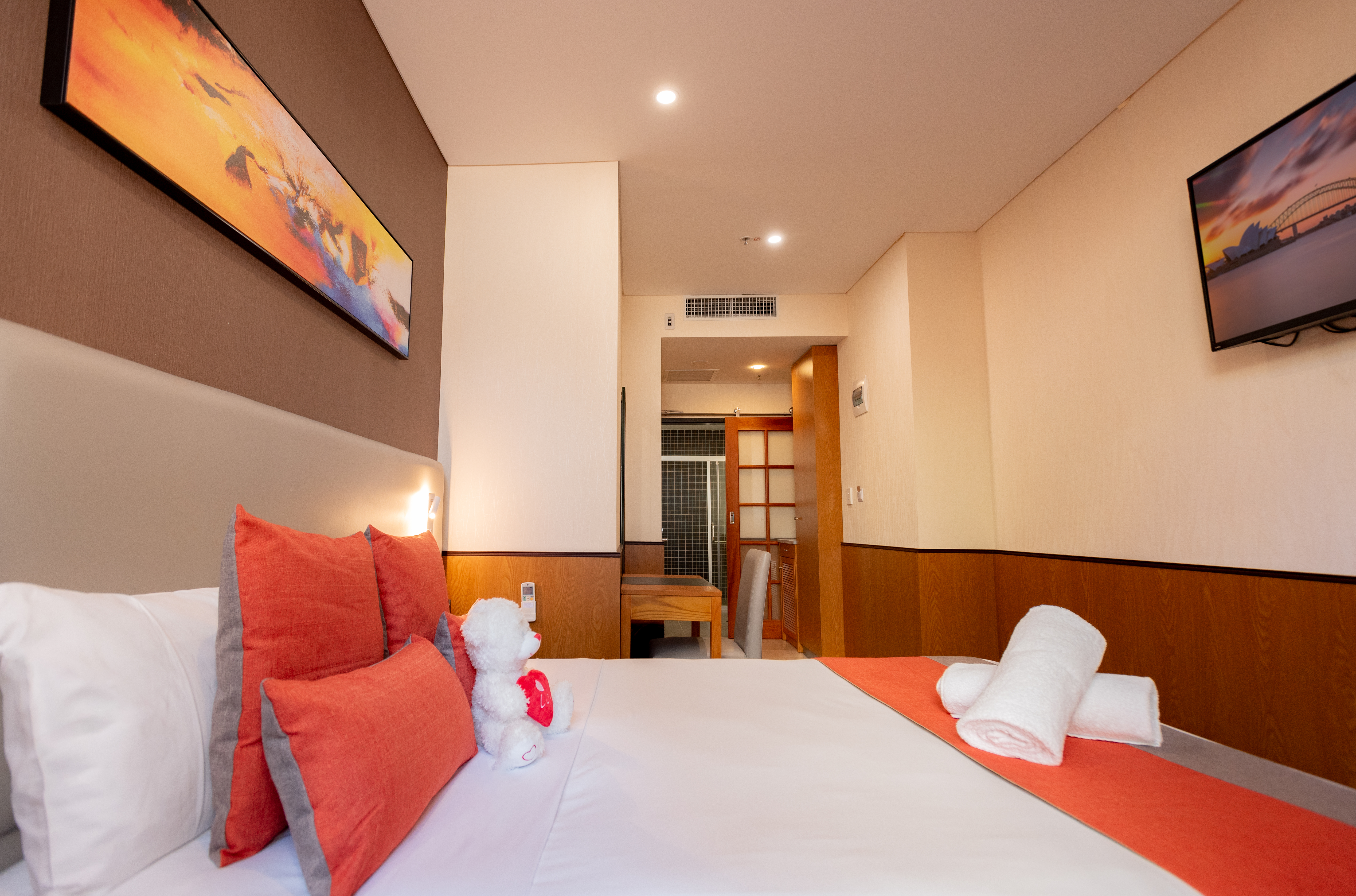 Double Queen Size Bed