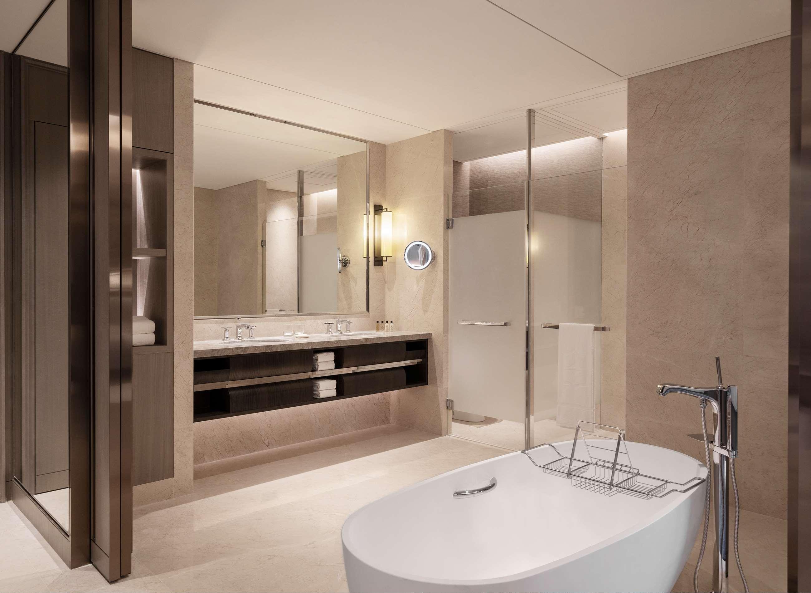 Suite Executive King Bed