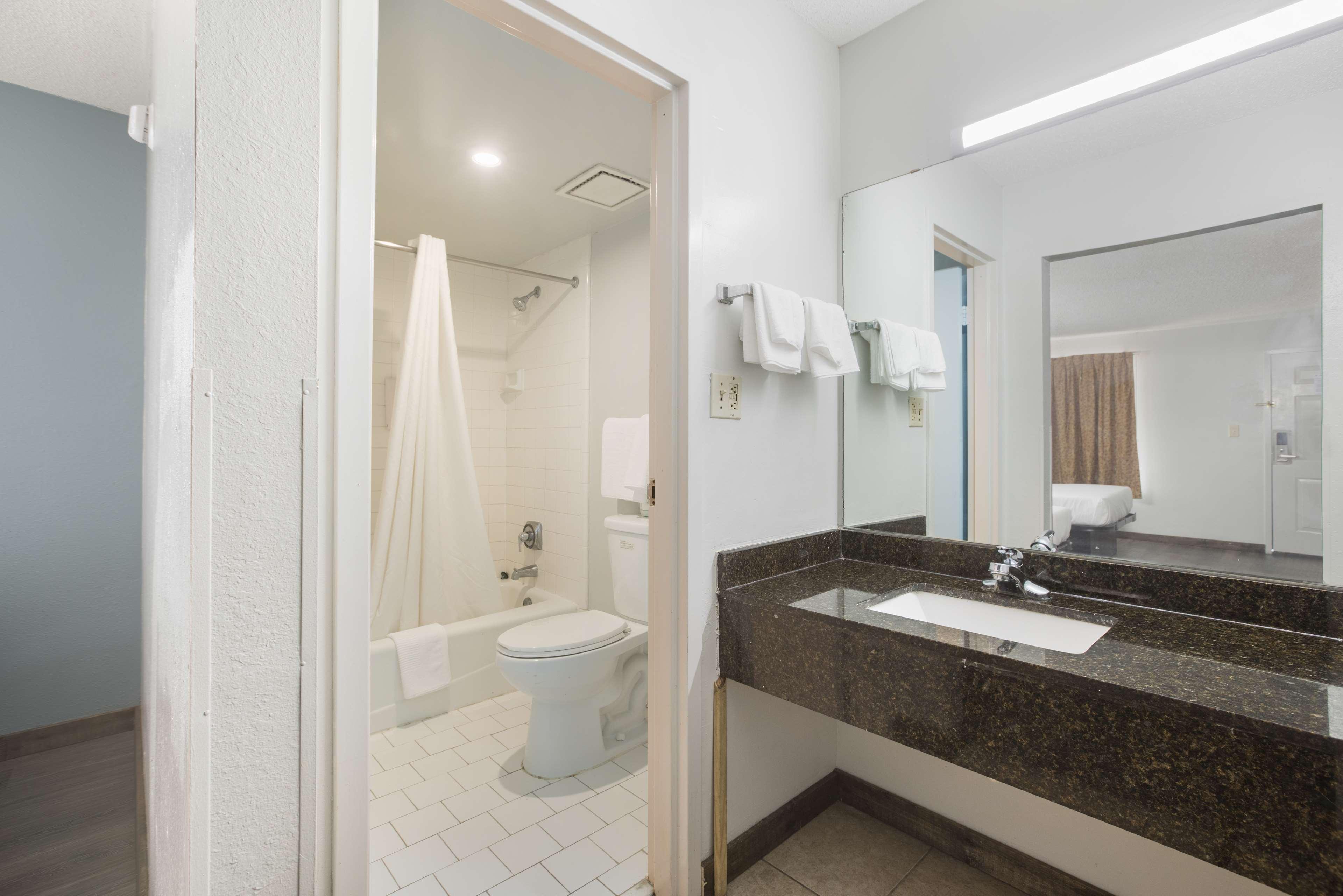 Double Two Queen Beds Non Smoking