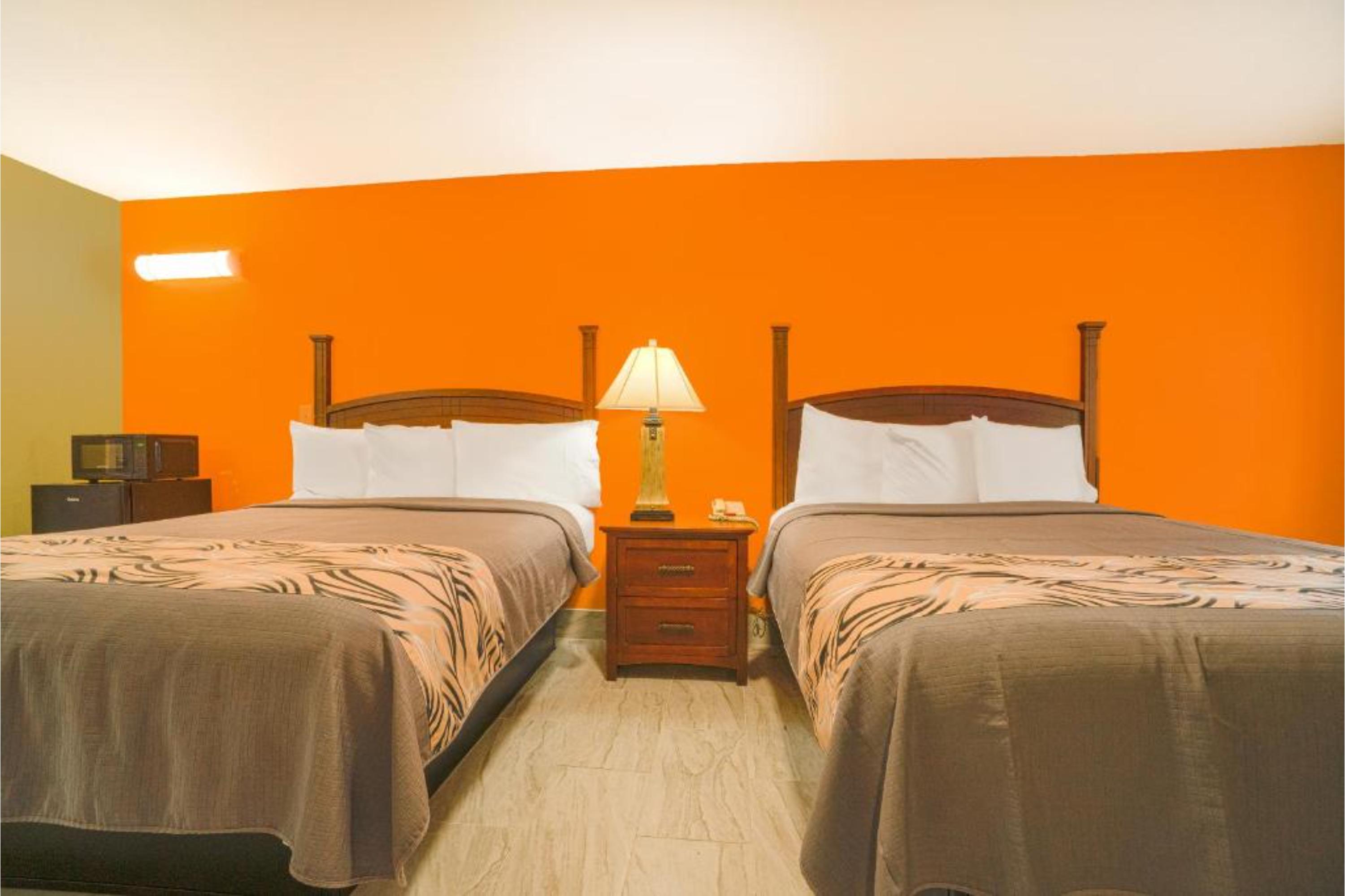 Quadruple Two Queen Beds