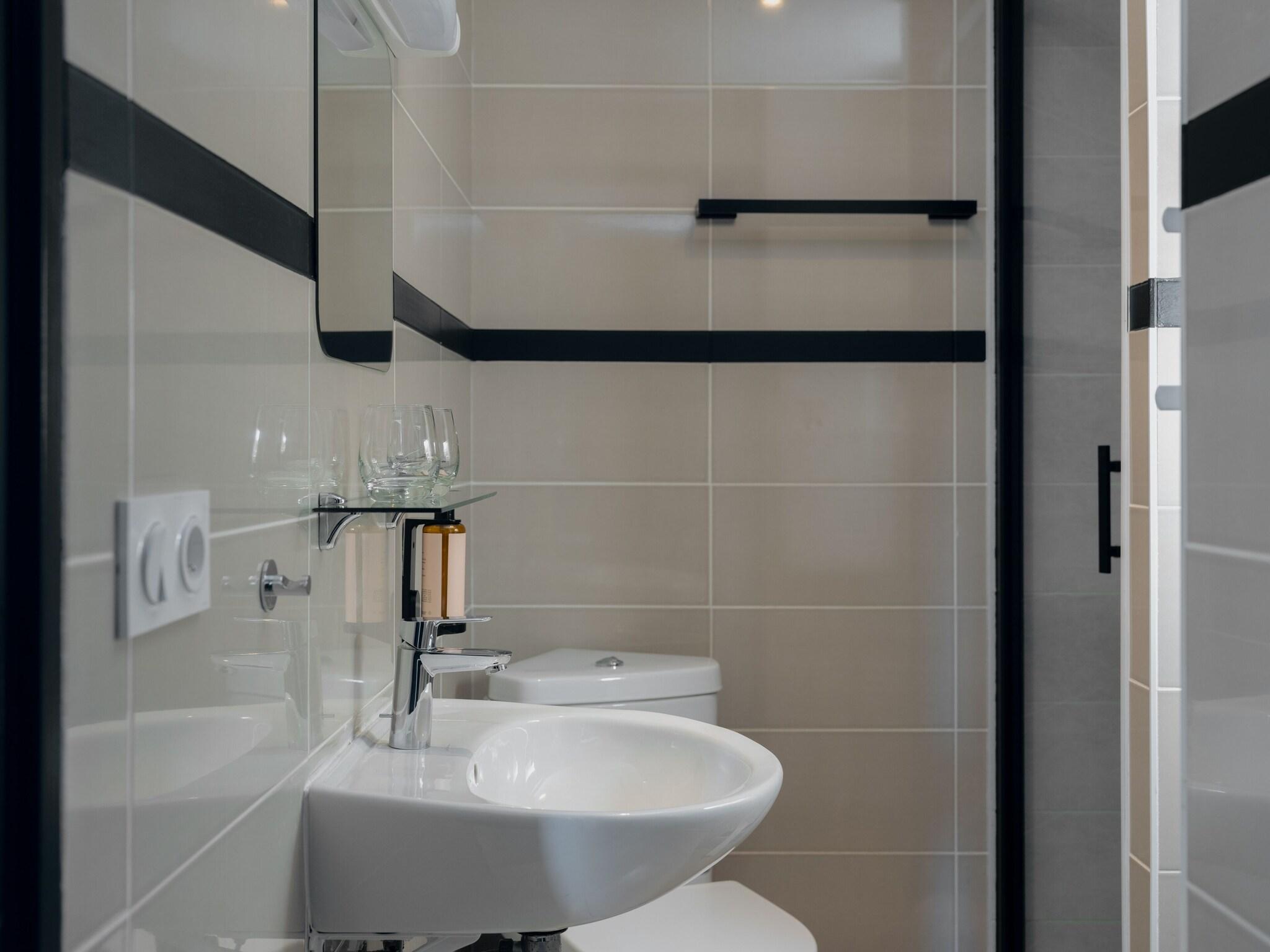 Apartment with Kitchenette