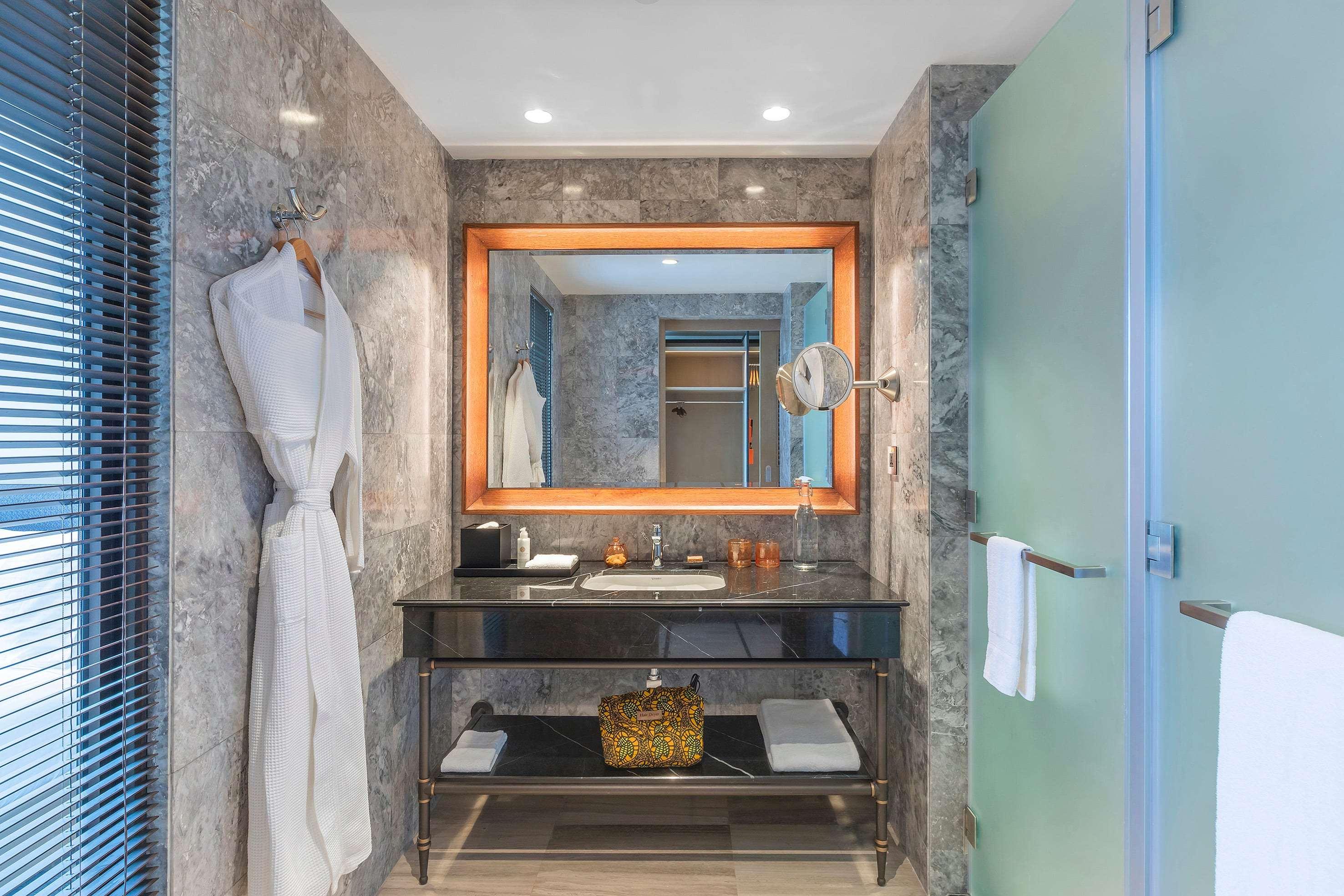 Double or Twin Deluxe City View