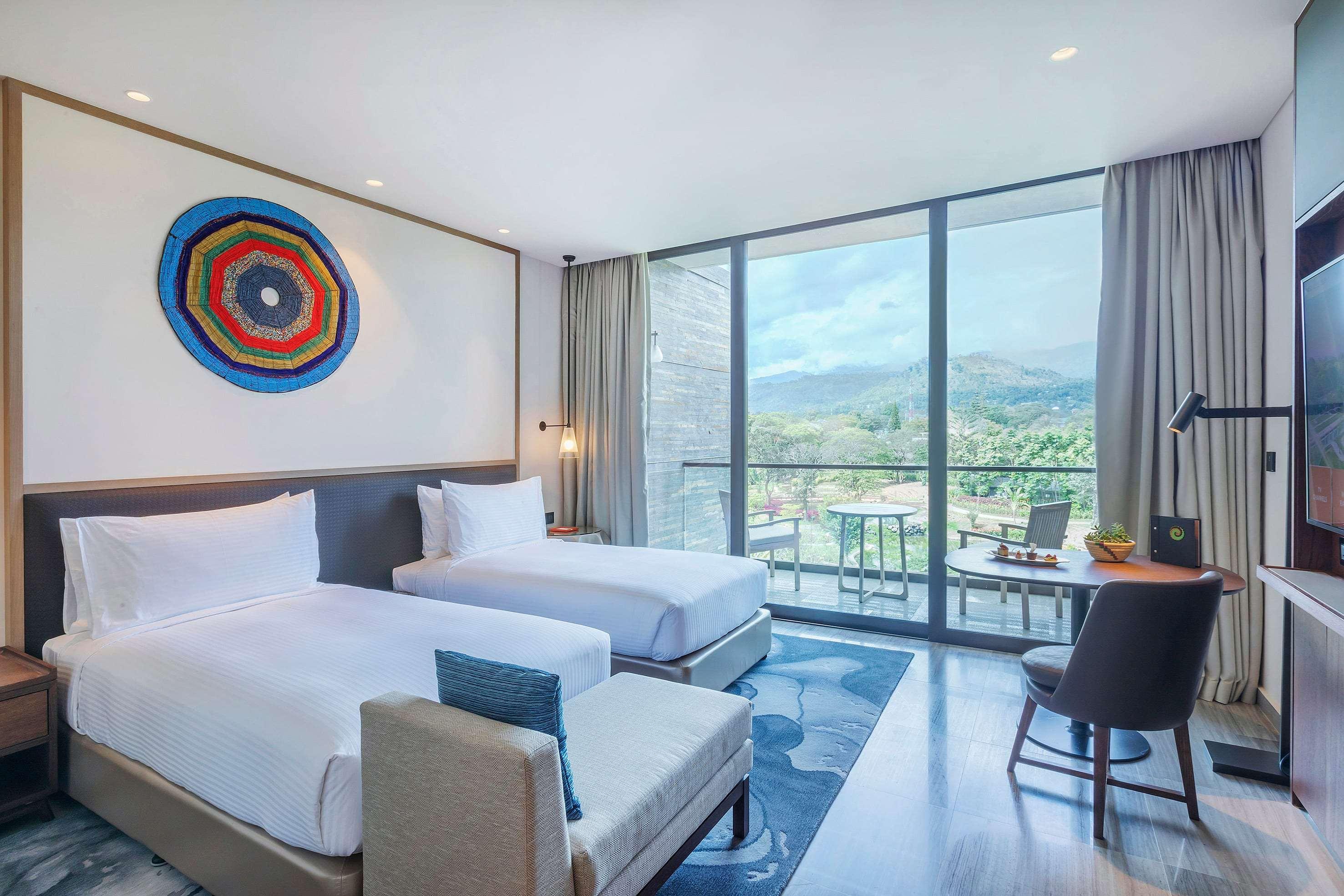 Room Connecting Room