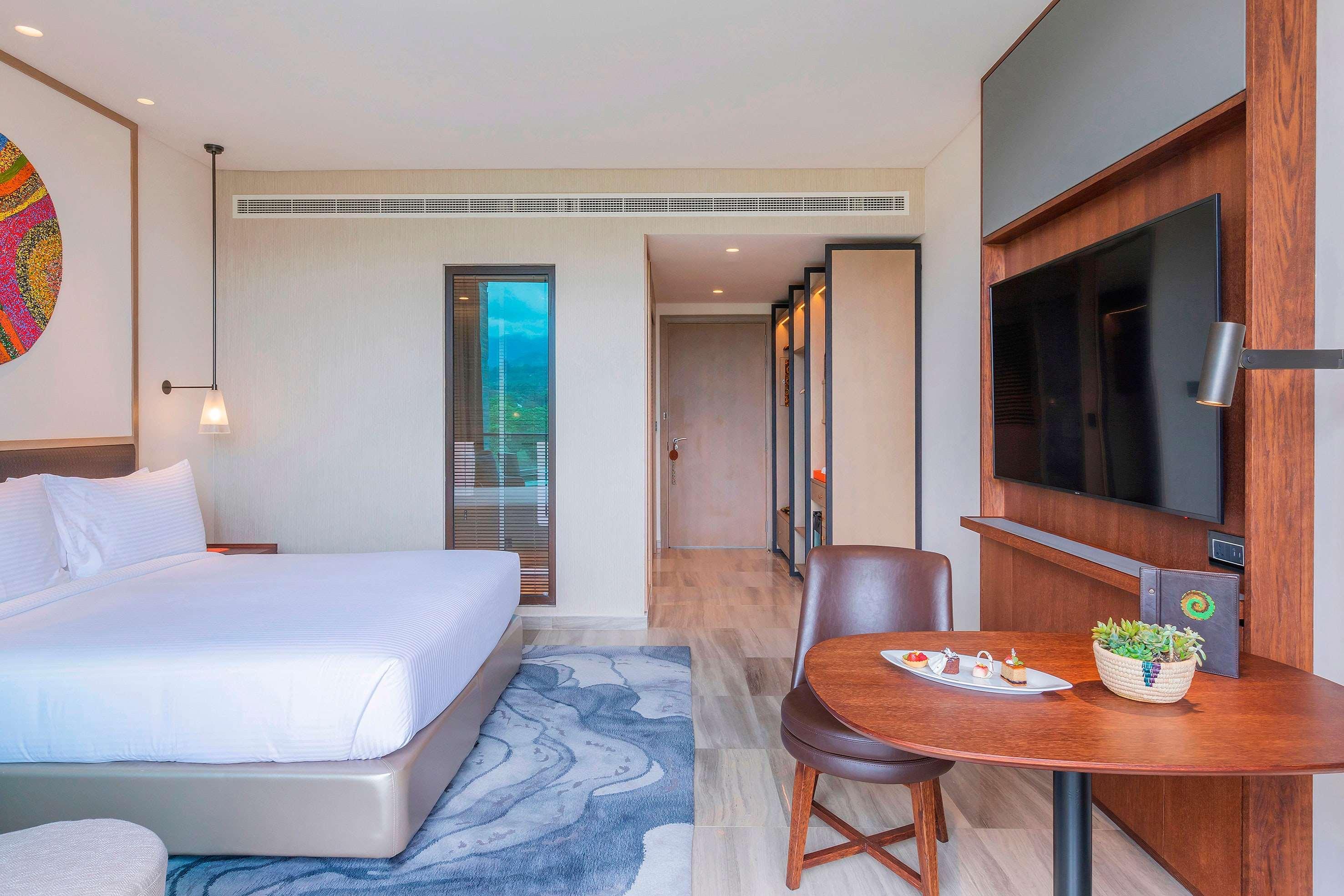 Room Connecting Room