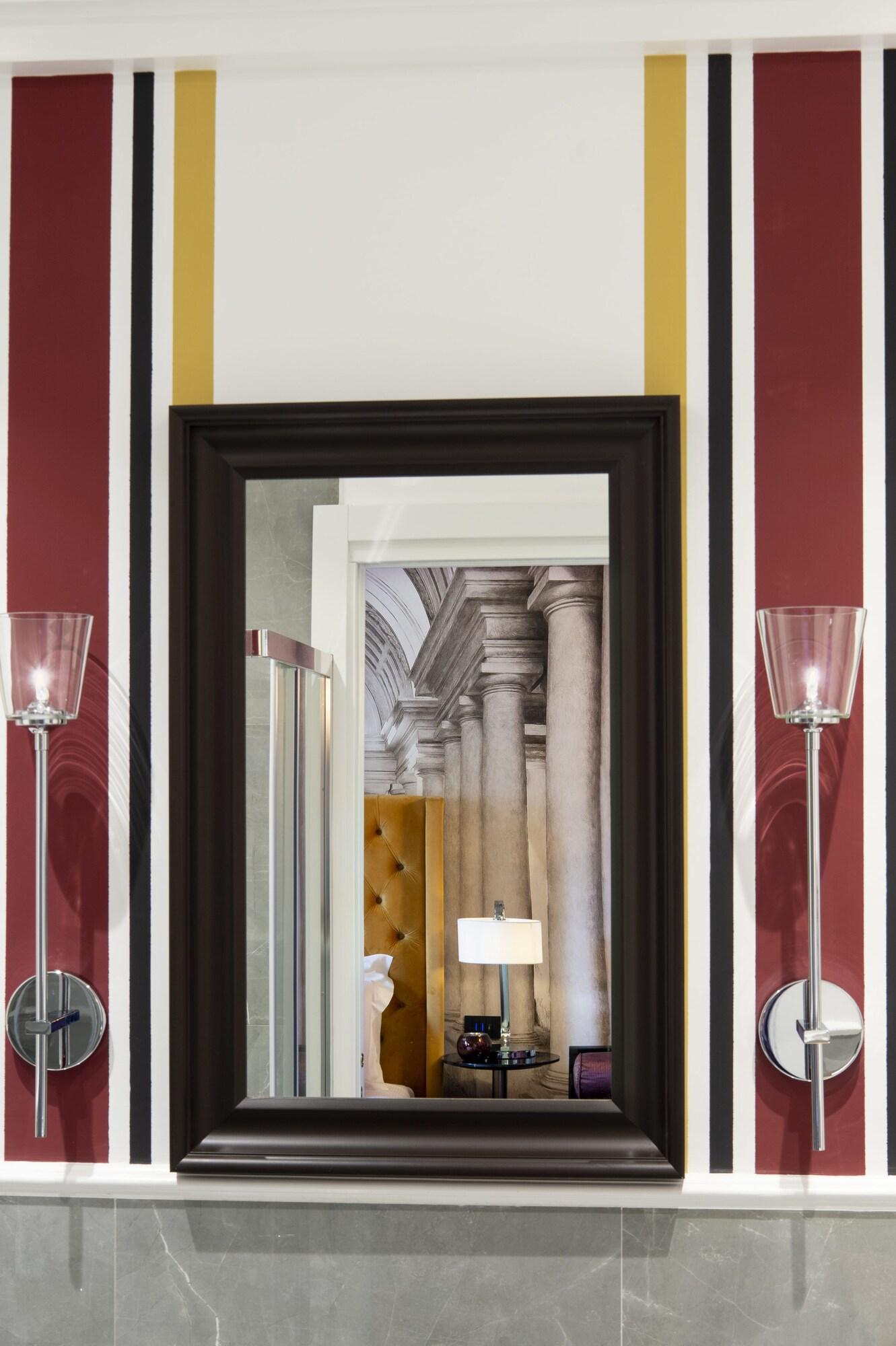 Triple Deluxe King Bed