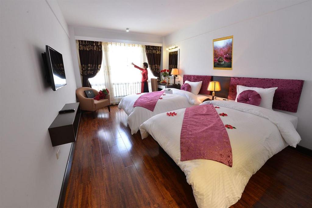 Family Room City View