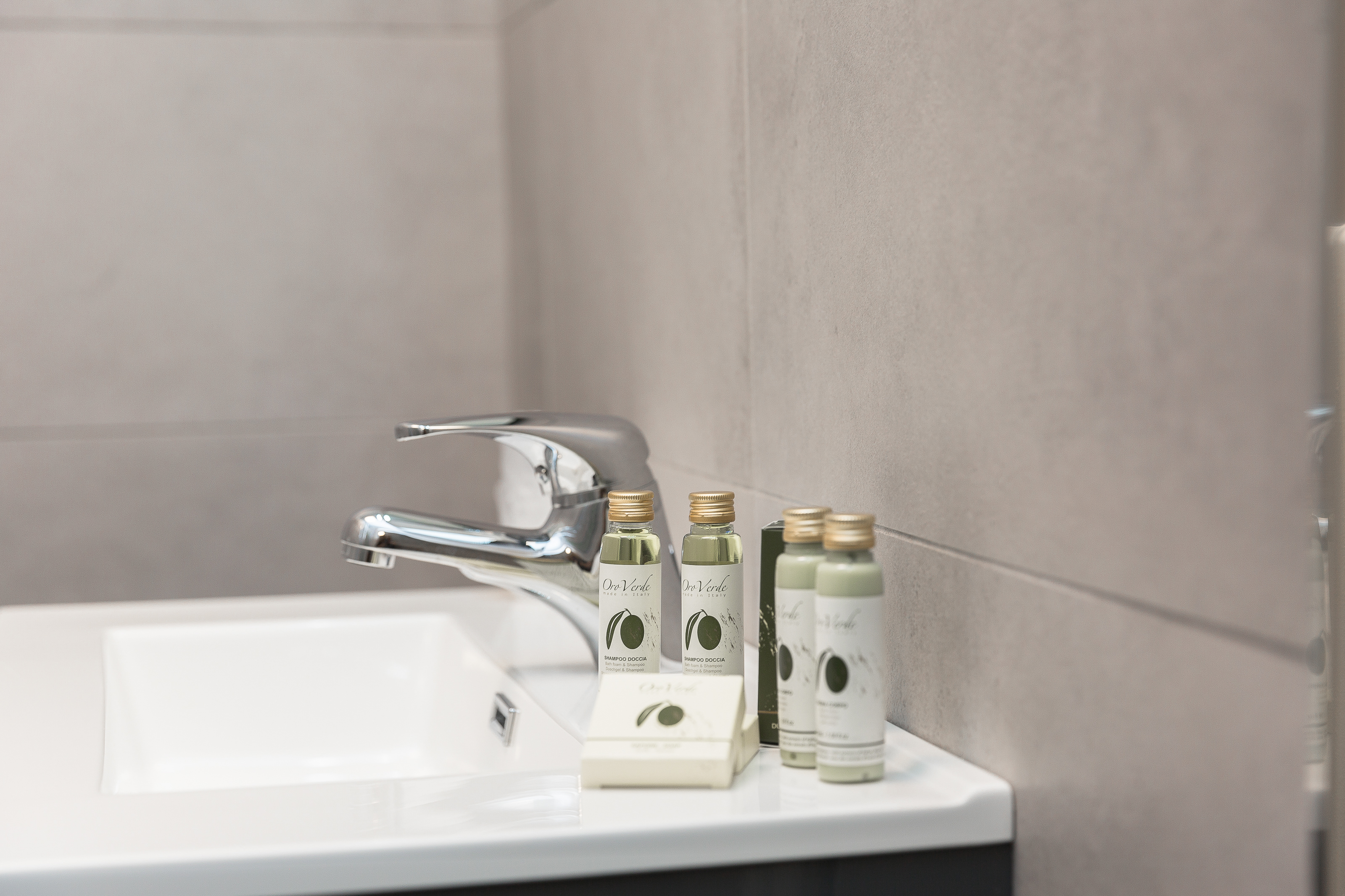 Double Single Economy