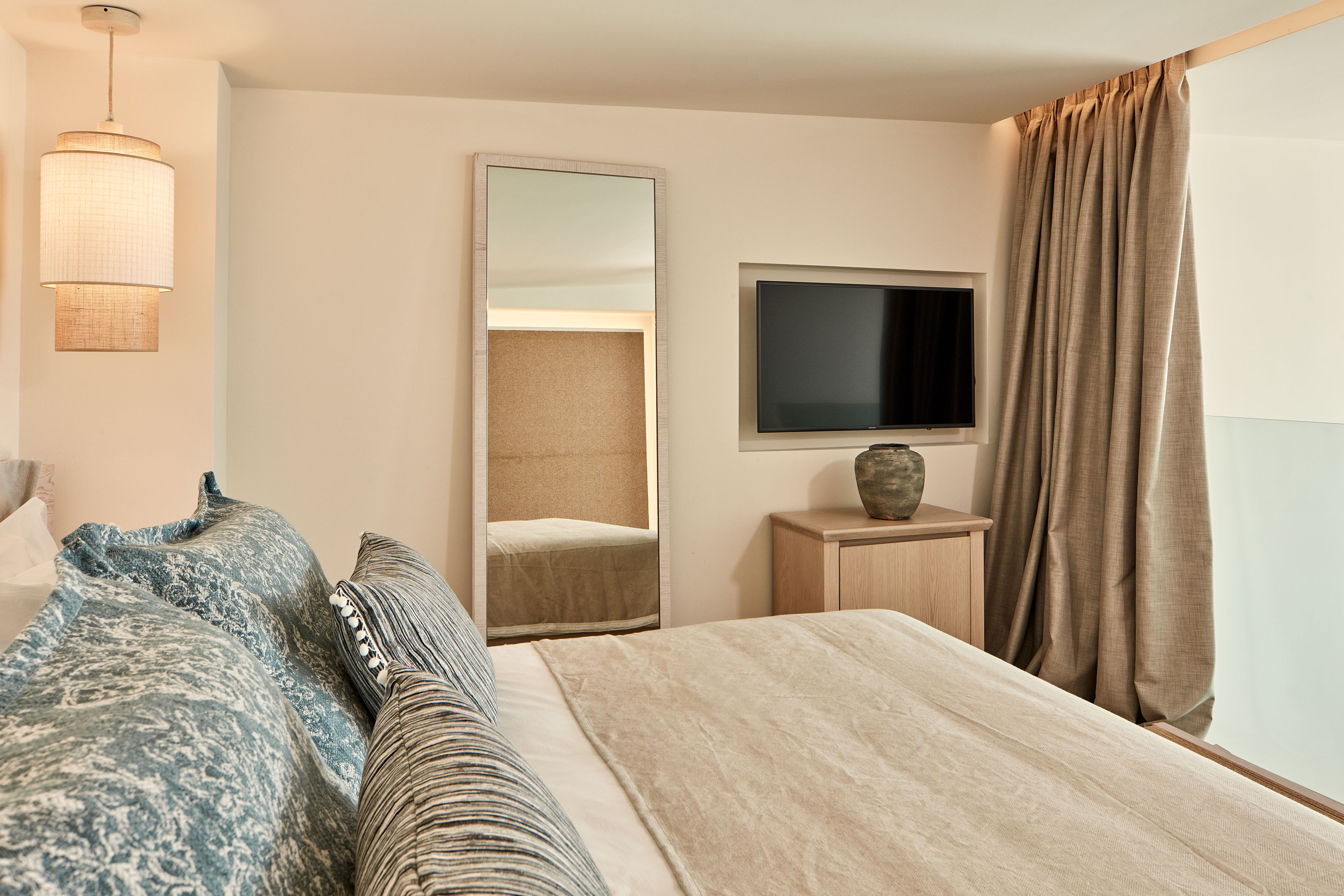 Junior Suite Pool View